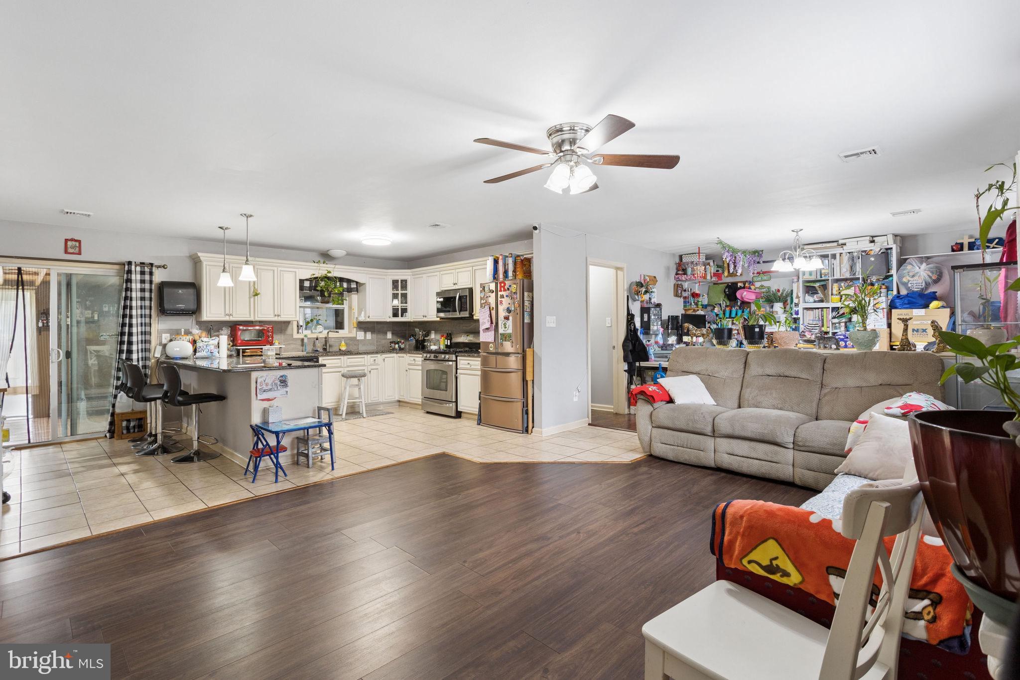 233 CHEROKEE DRIVE