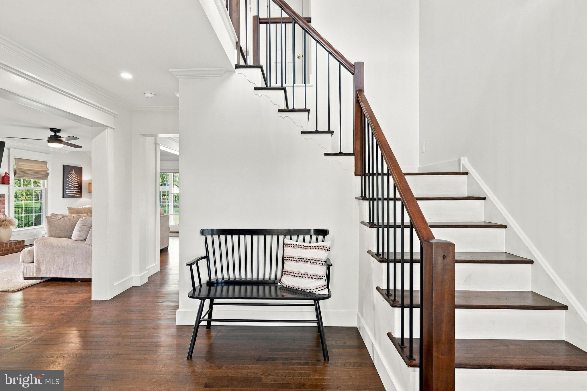39 SARATOGA LANE