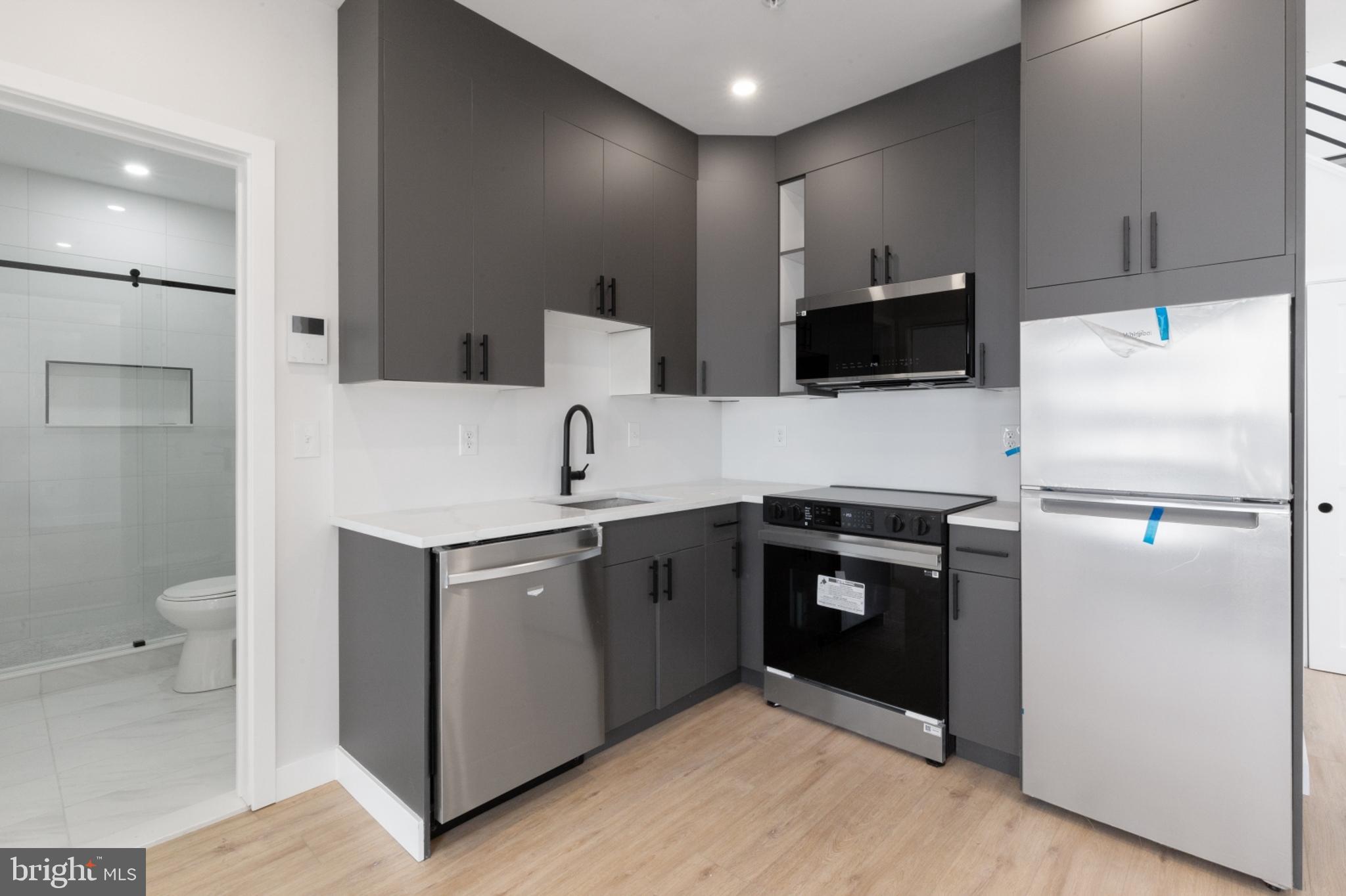 OLDE KENSINGTON - Residential Lease