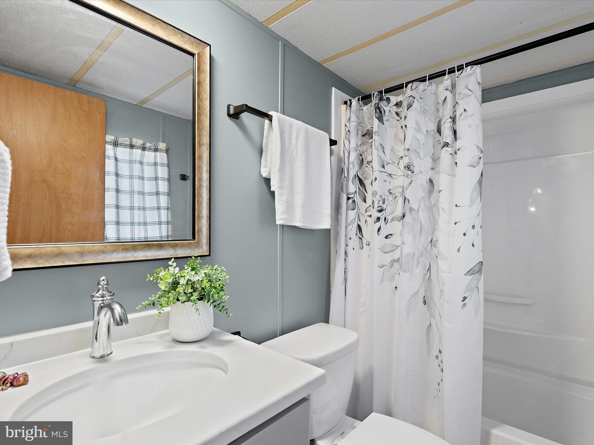 SHADY PARK - Residential