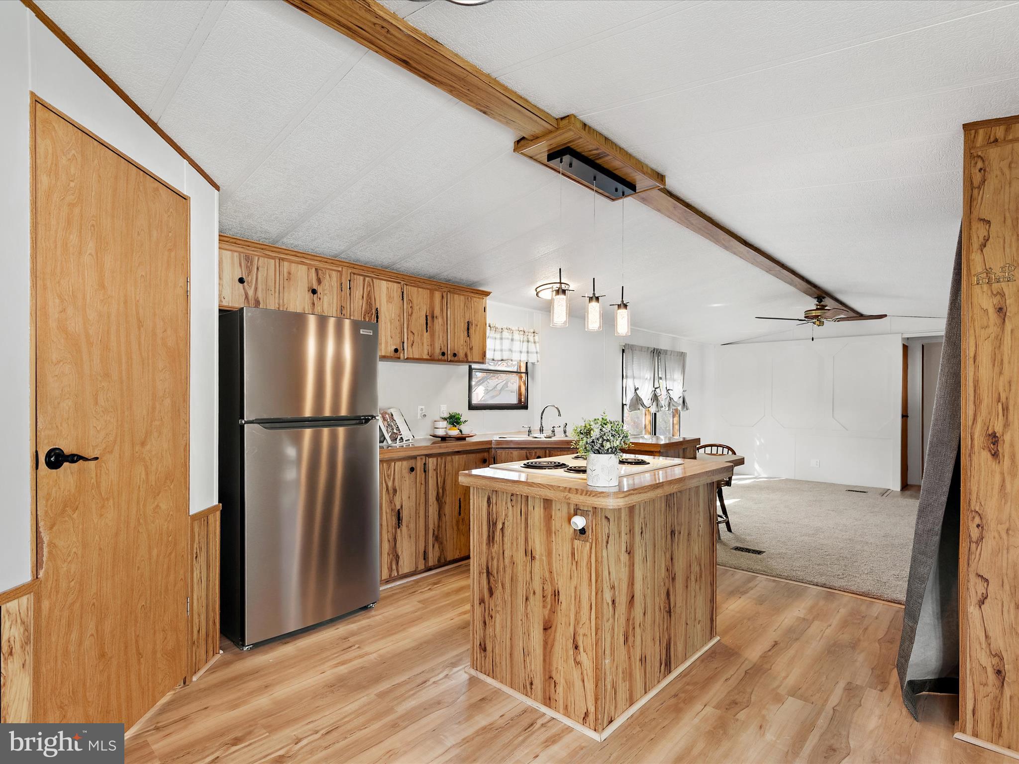 SHADY PARK - Residential