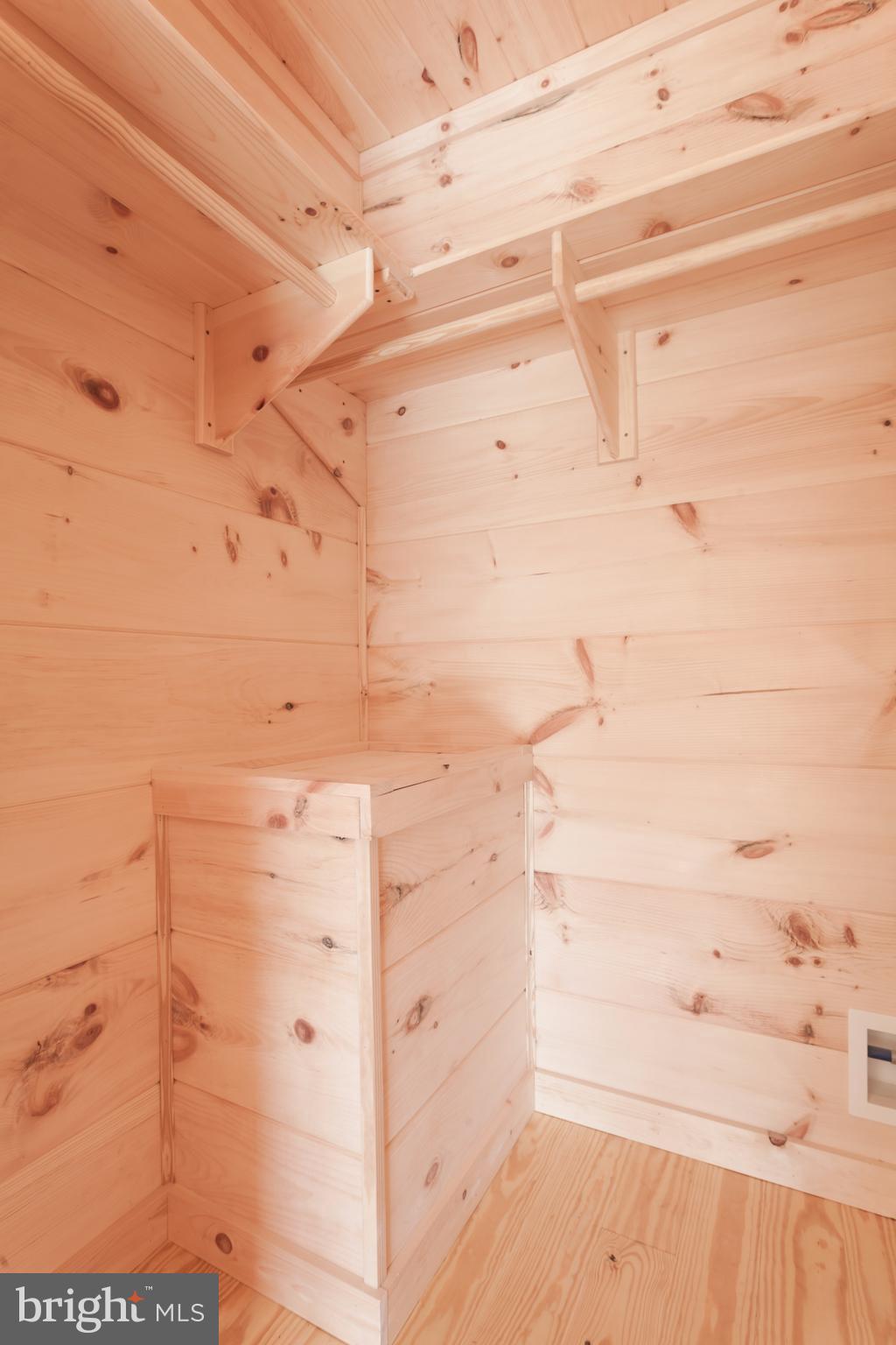 STAR TANNERY - Residential Lease