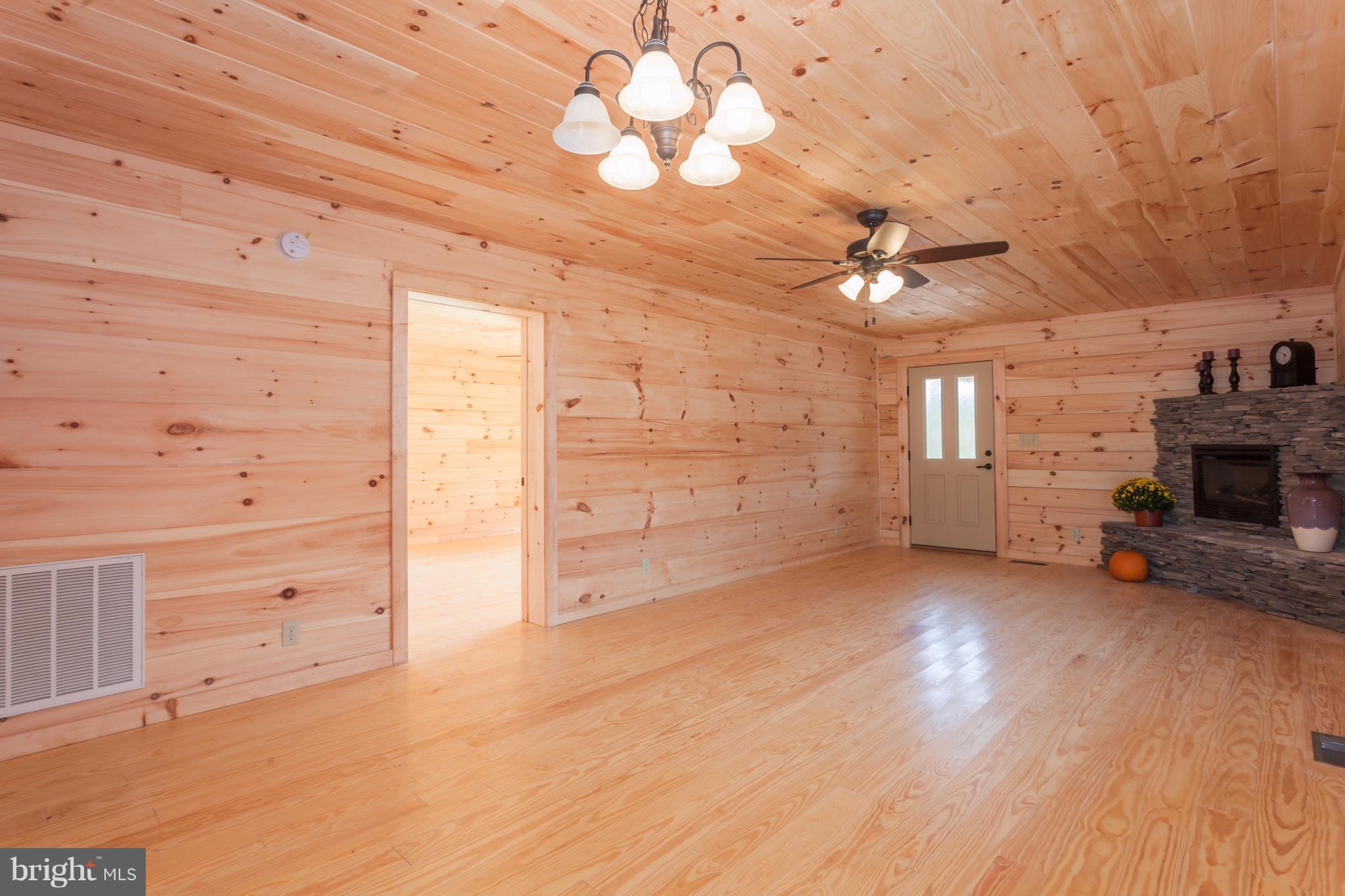 STAR TANNERY - Residential Lease