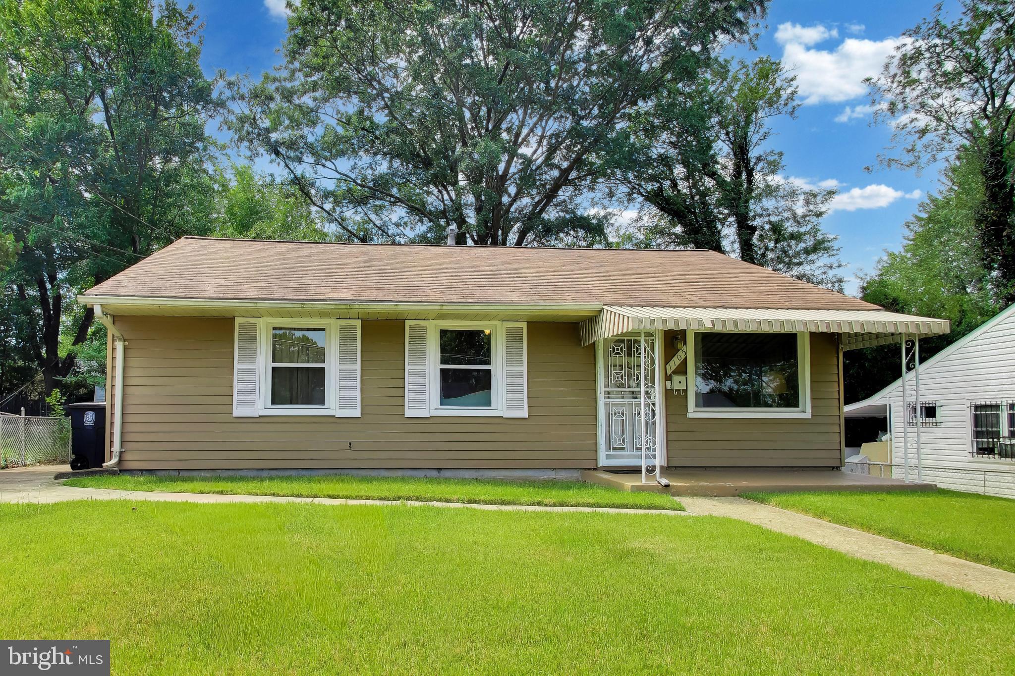 1105 WENTWORTH DRIVE