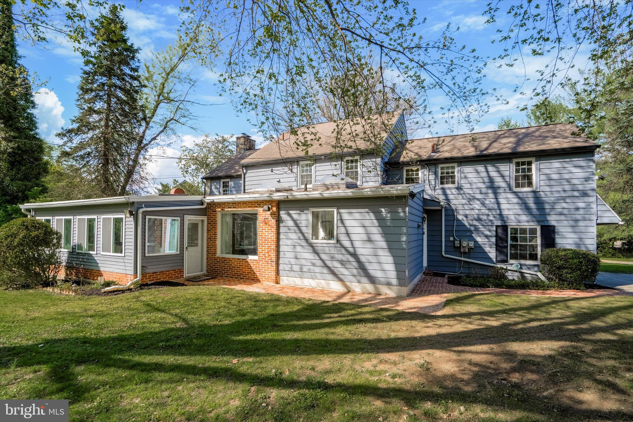 GLADWYNE - Residential