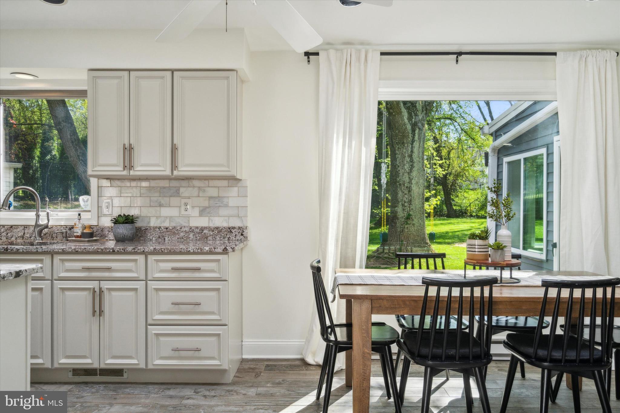 GLADWYNE - Residential