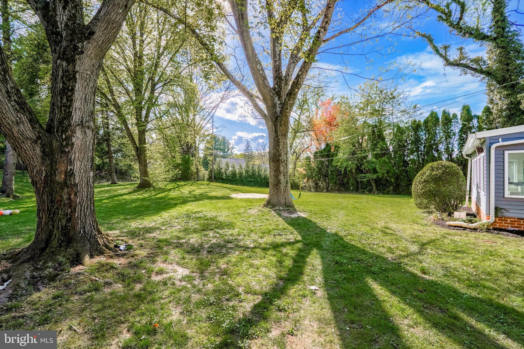 GLADWYNE - Residential