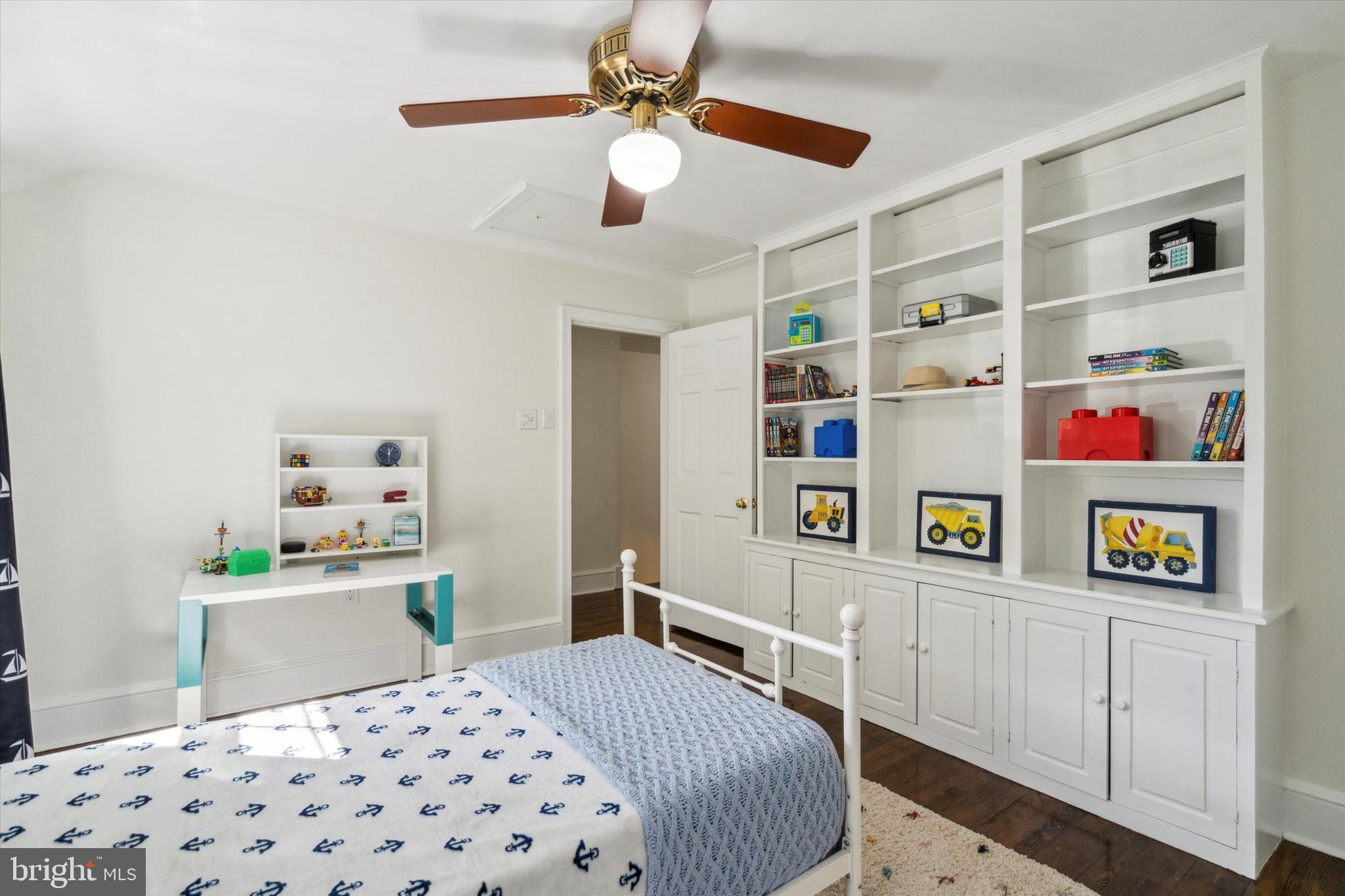 GLADWYNE - Residential