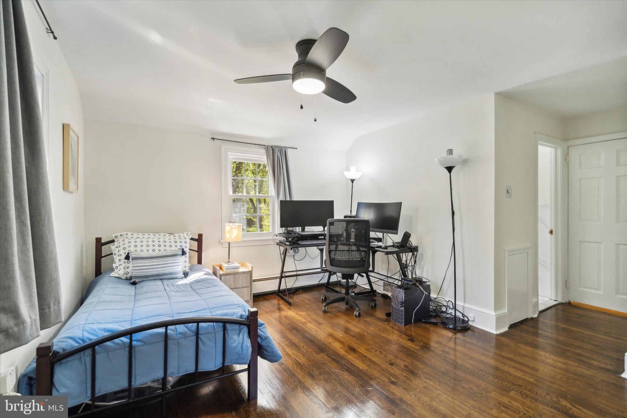 GLADWYNE - Residential