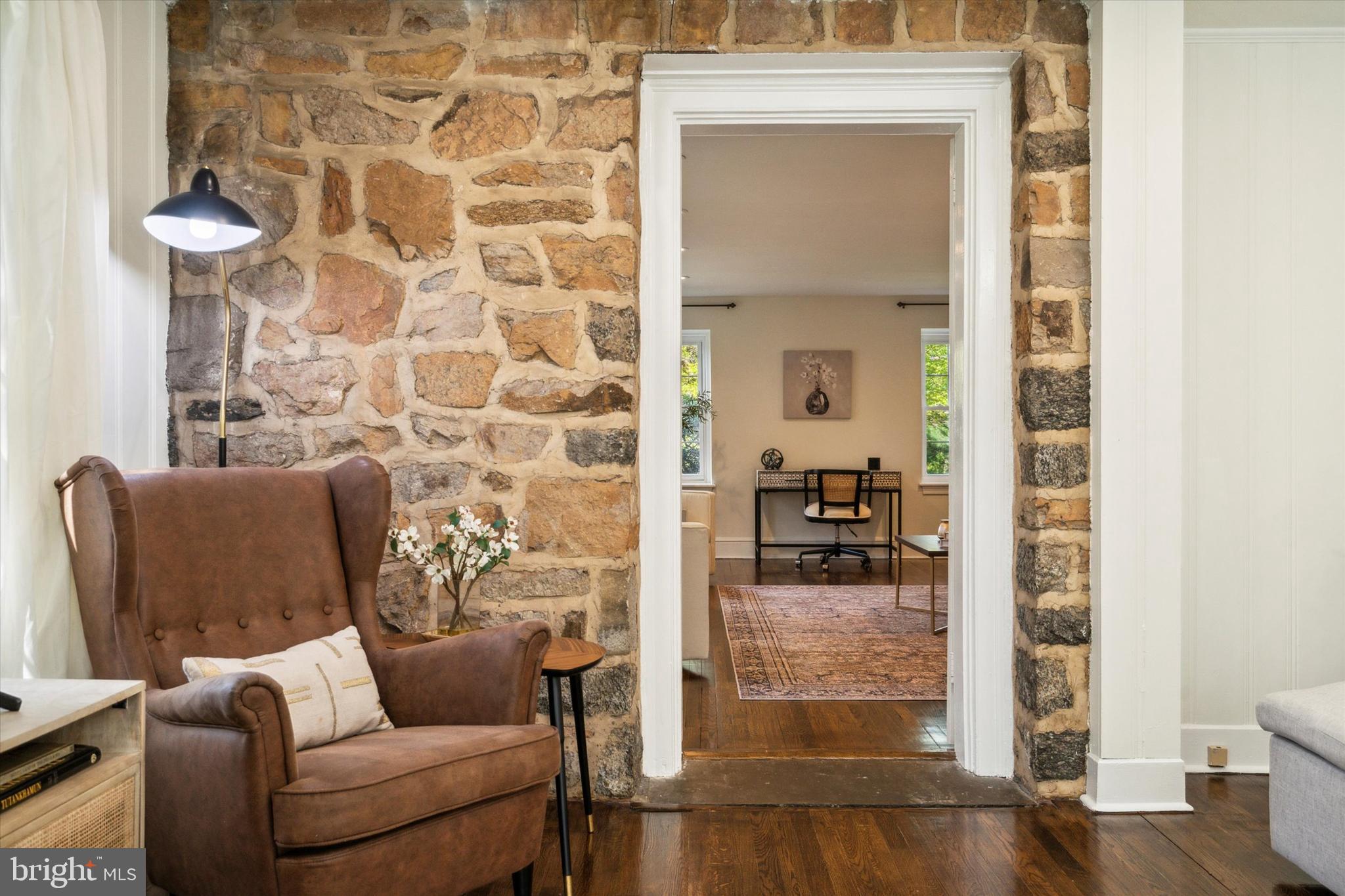 GLADWYNE - Residential