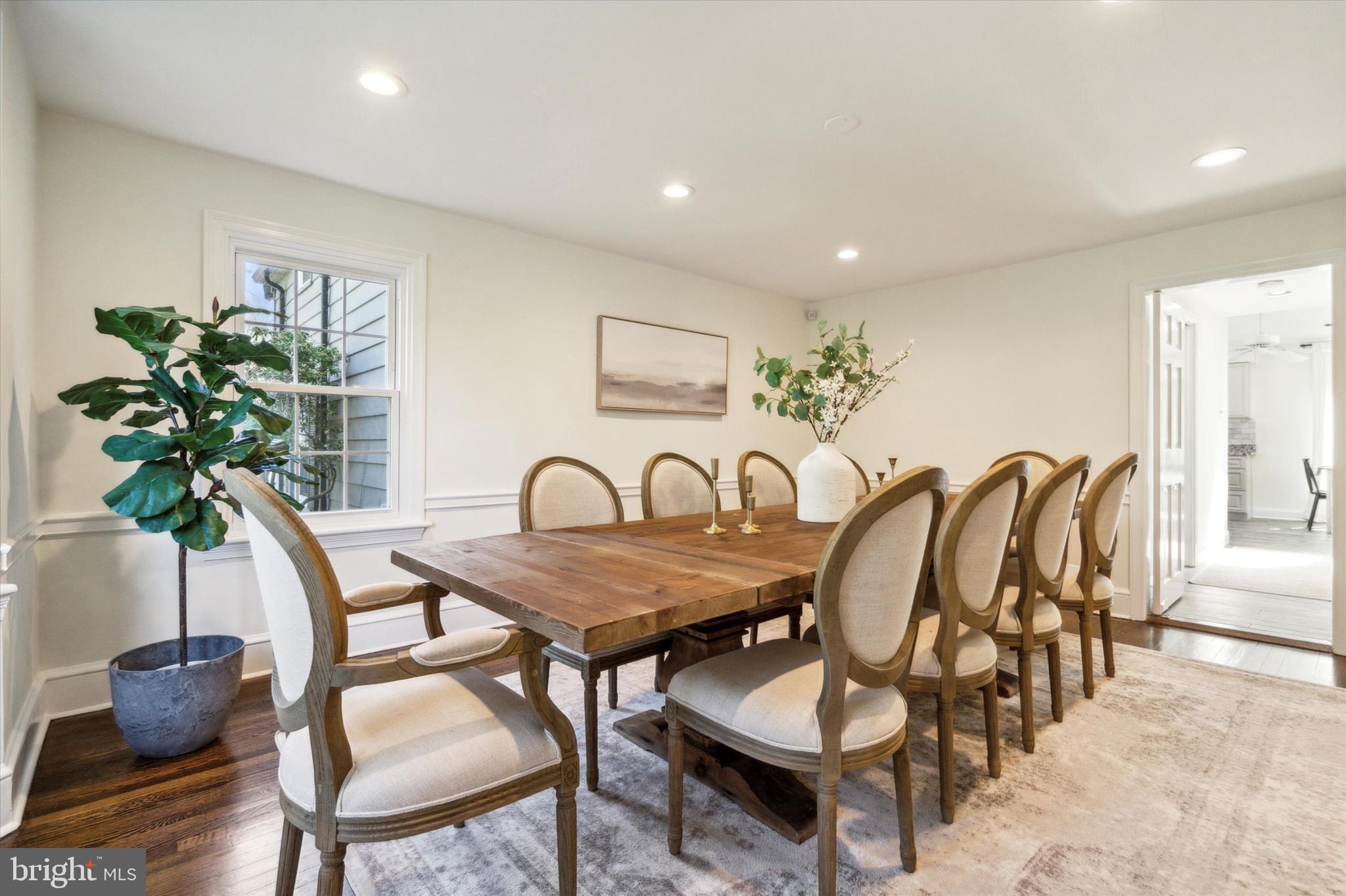 GLADWYNE - Residential