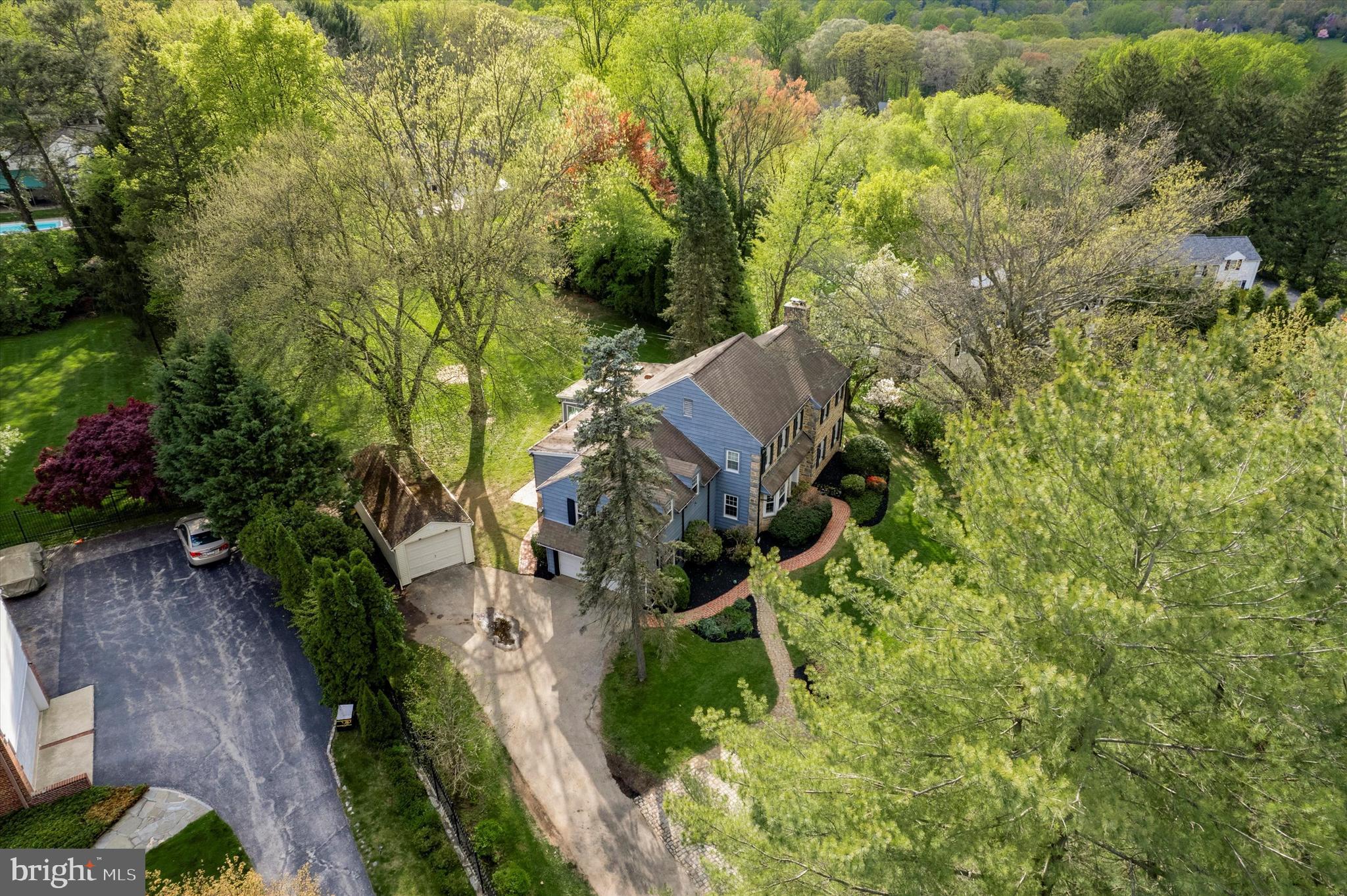 GLADWYNE - Residential