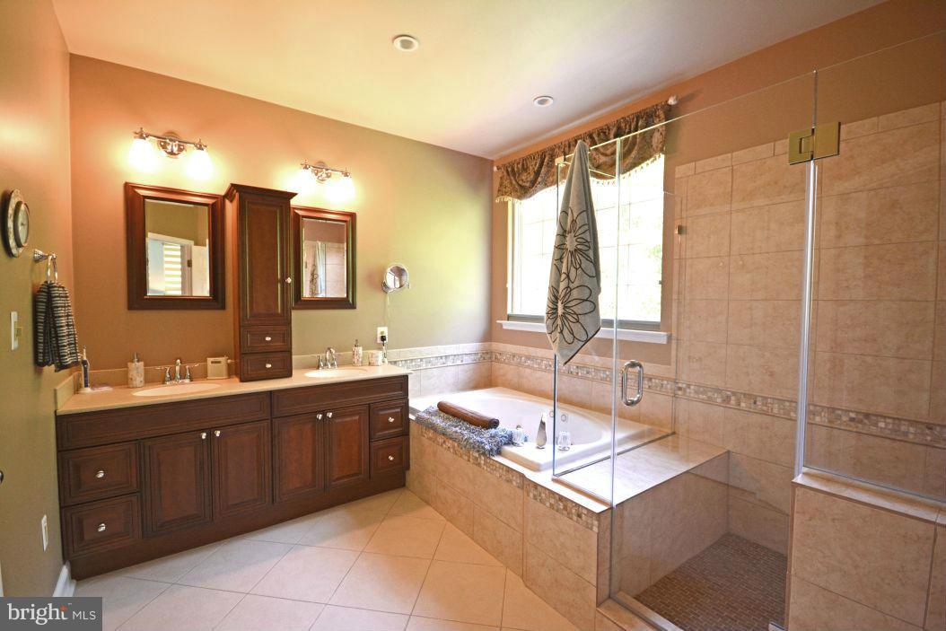 TAVISTOCK FARMS - Residential