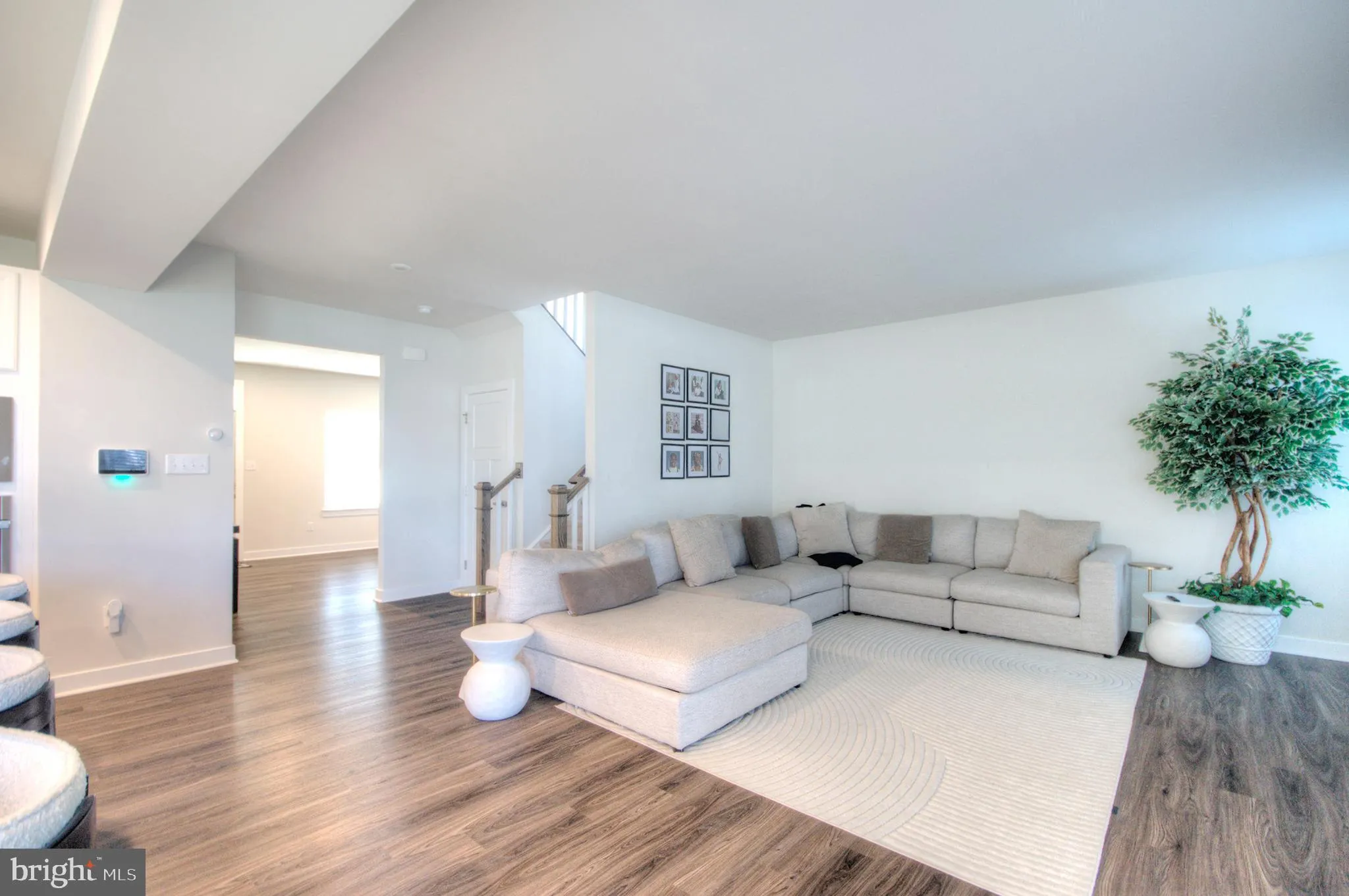 Woodstown, New Jersey 08098, United States, 5 Bedrooms Bedrooms, ,4 BathroomsBathrooms,Residential,Coming Soon,241874