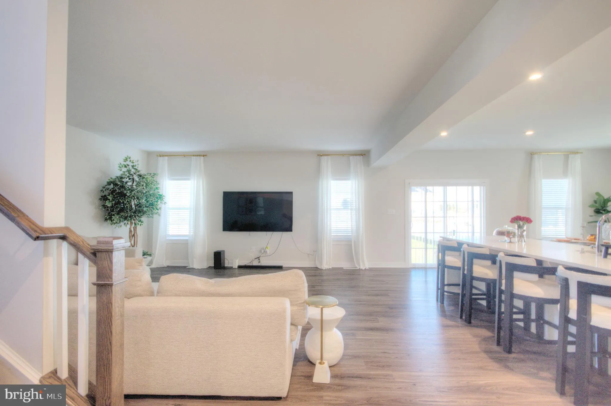 Woodstown, New Jersey 08098, United States, 5 Bedrooms Bedrooms, ,4 BathroomsBathrooms,Residential,Coming Soon,241874