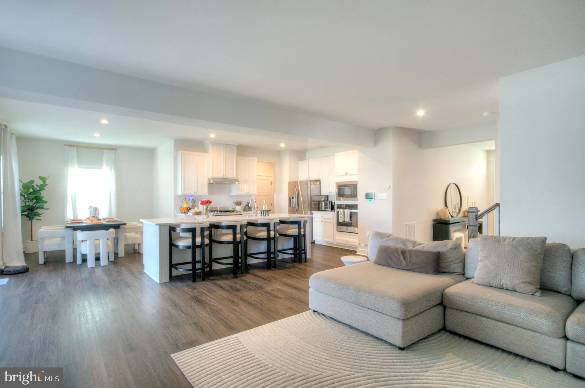 Woodstown, New Jersey 08098, United States, 5 Bedrooms Bedrooms, ,4 BathroomsBathrooms,Residential,Coming Soon,241874