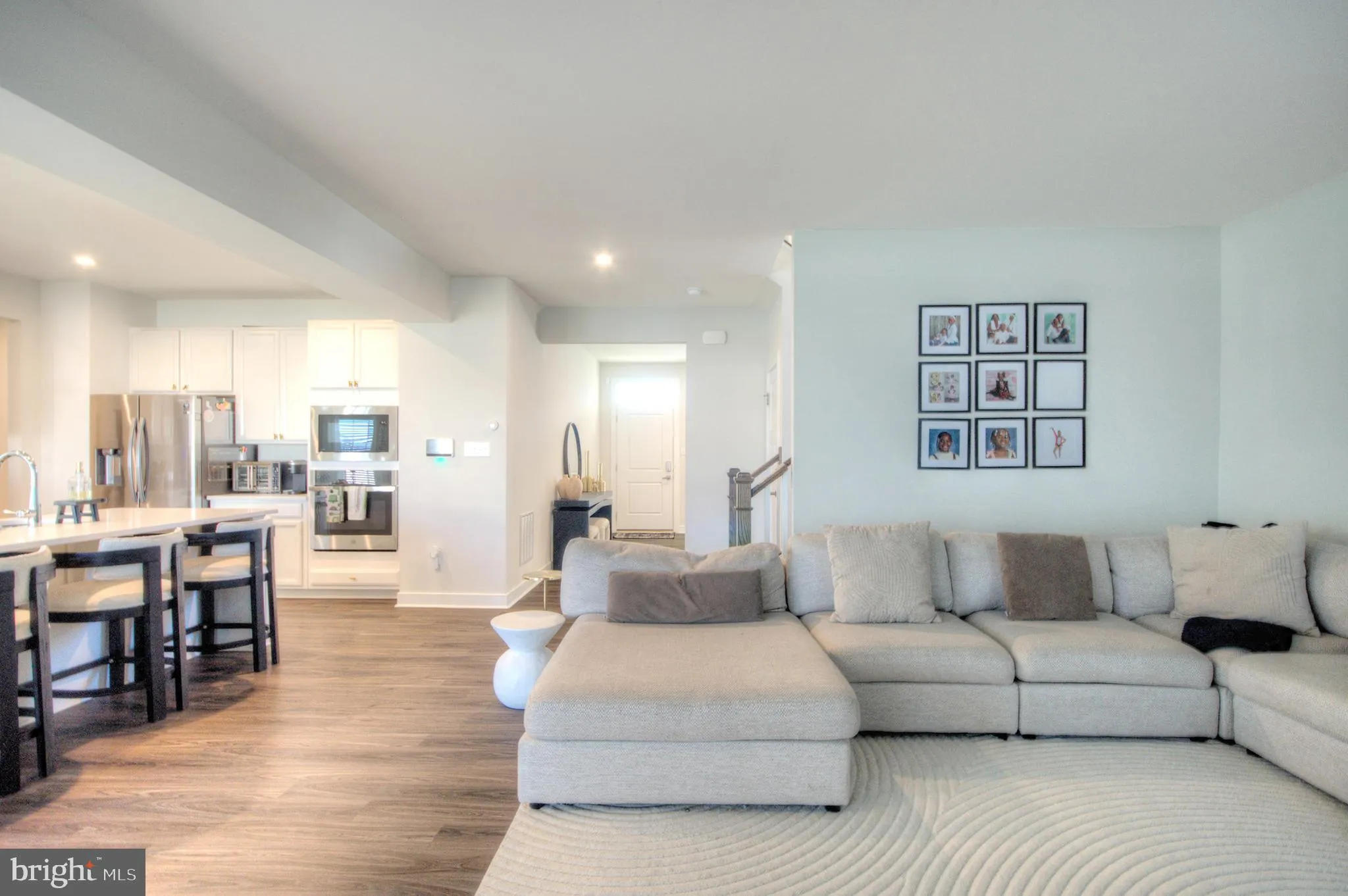 Woodstown, New Jersey 08098, United States, 5 Bedrooms Bedrooms, ,4 BathroomsBathrooms,Residential,Coming Soon,241874