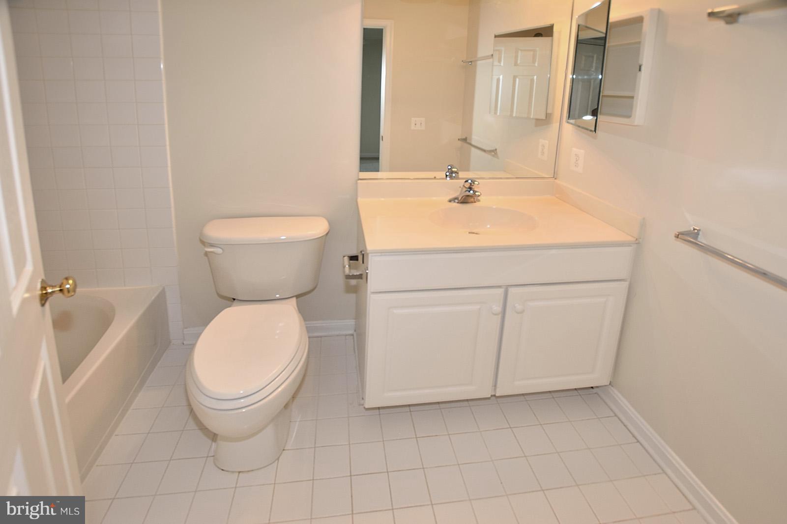 FAIRCREST - Residential Lease
