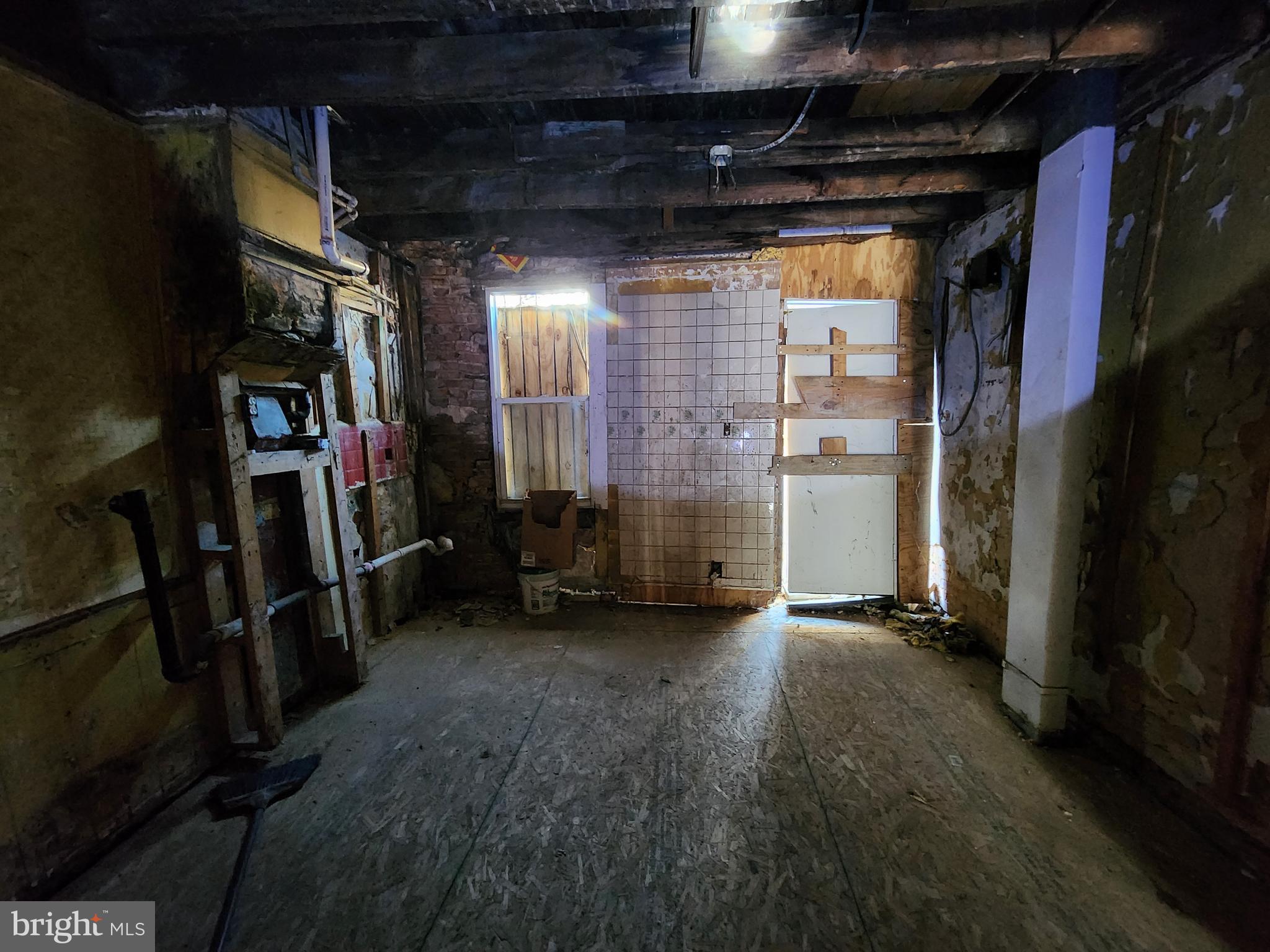 SANDTOWN-WINCHESTER - Residential