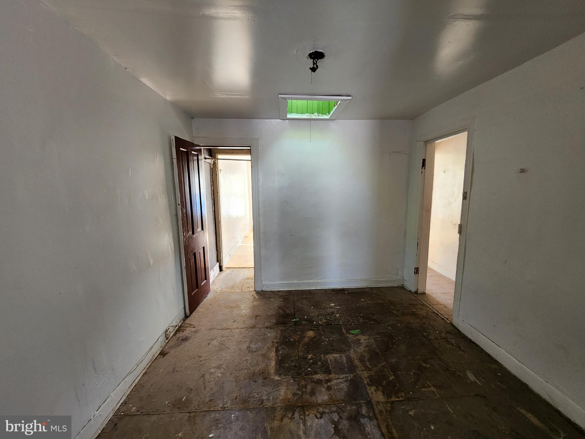 SANDTOWN-WINCHESTER - Residential