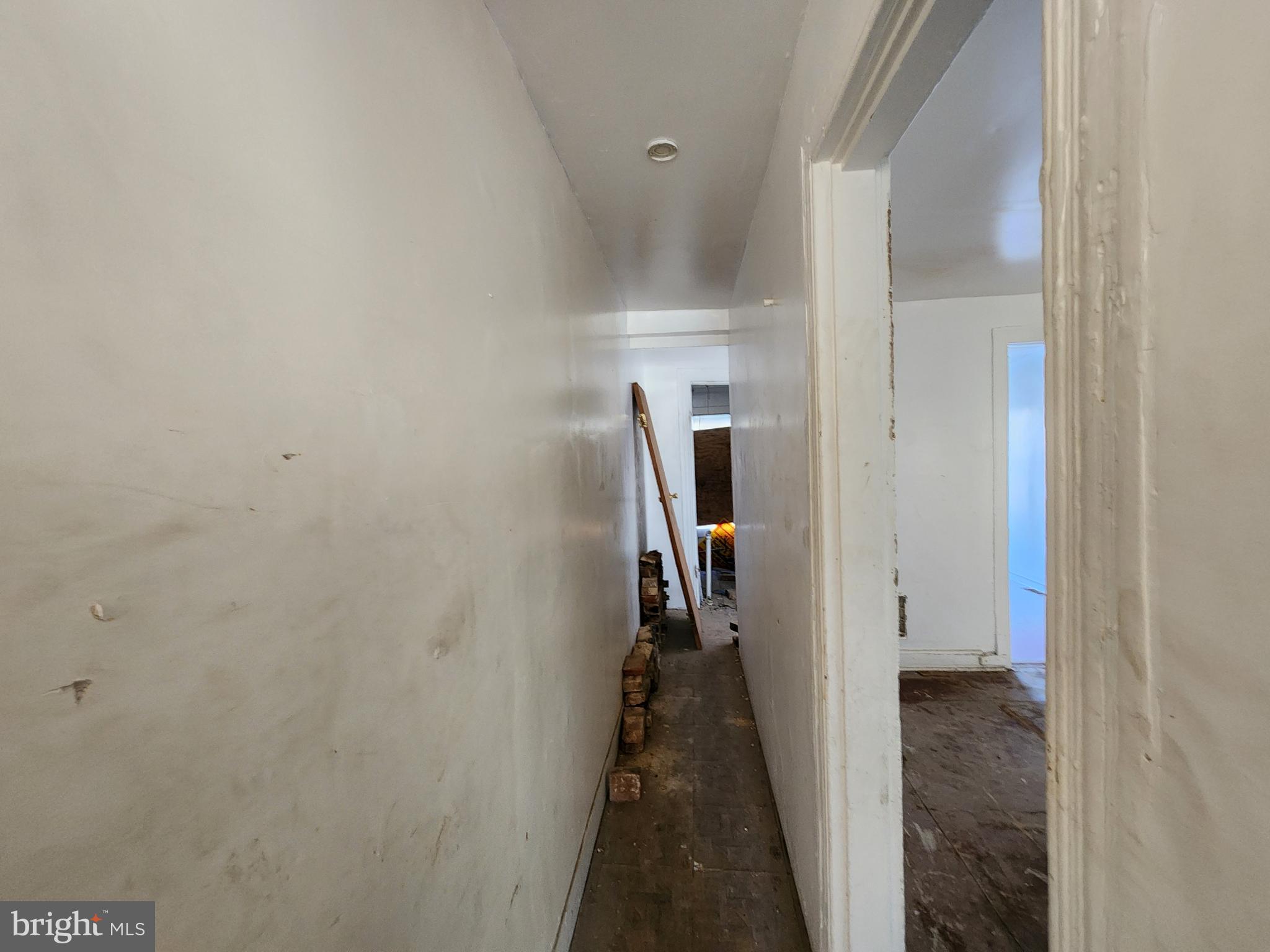 SANDTOWN-WINCHESTER - Residential