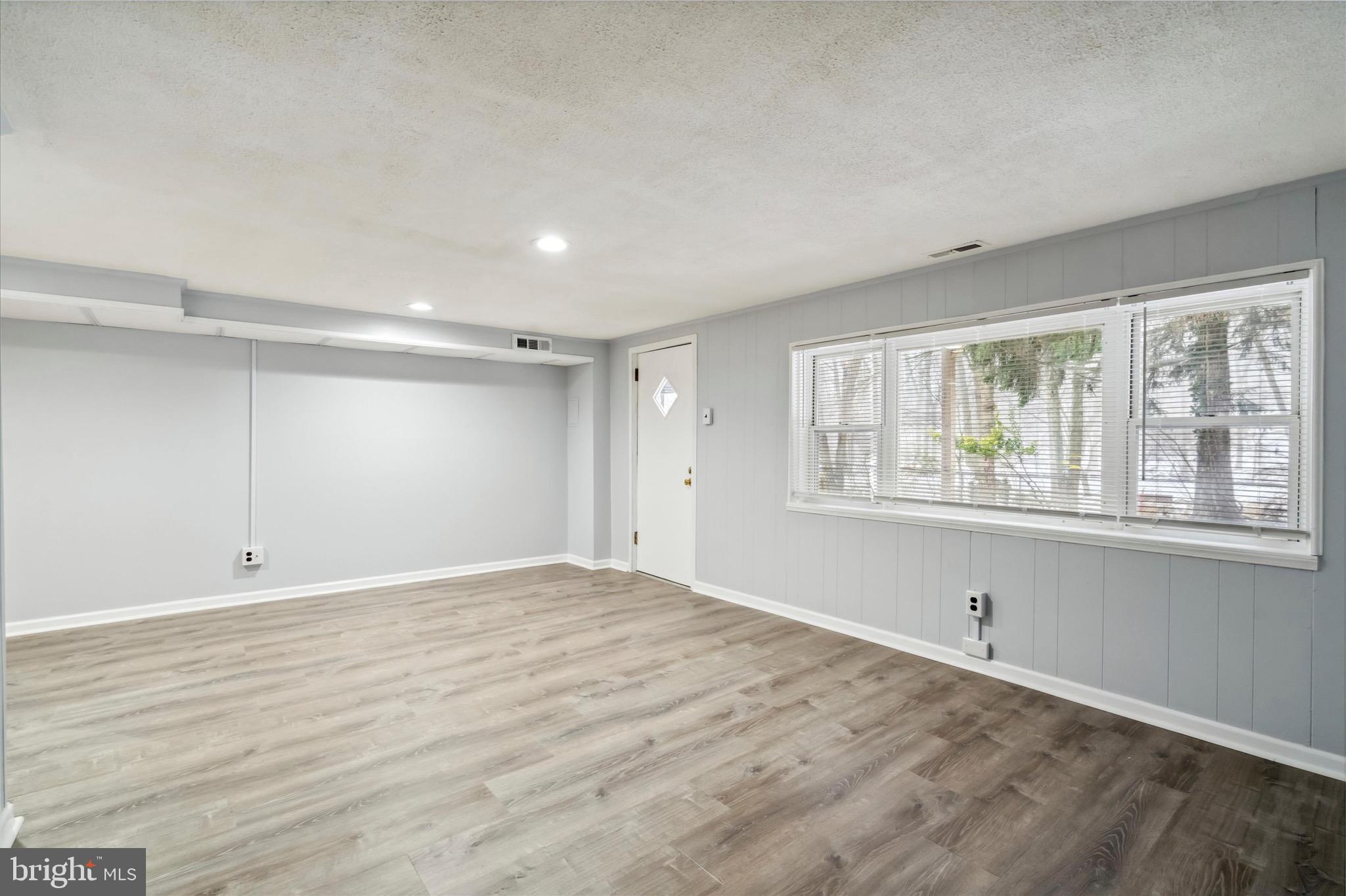 PARKWOOD - Residential