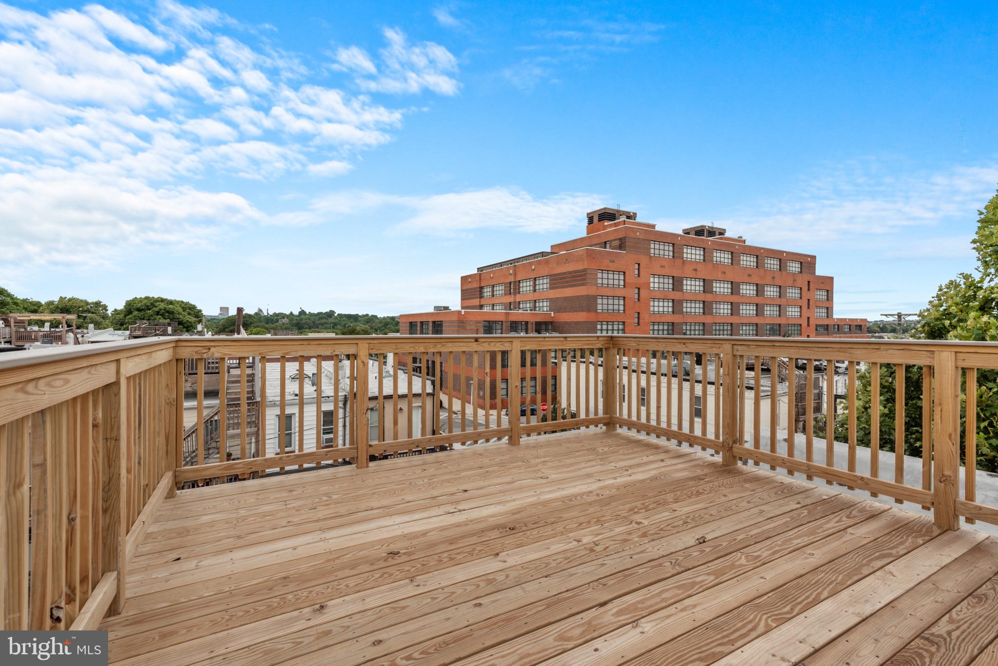 HIGHLANDTOWN - Residential