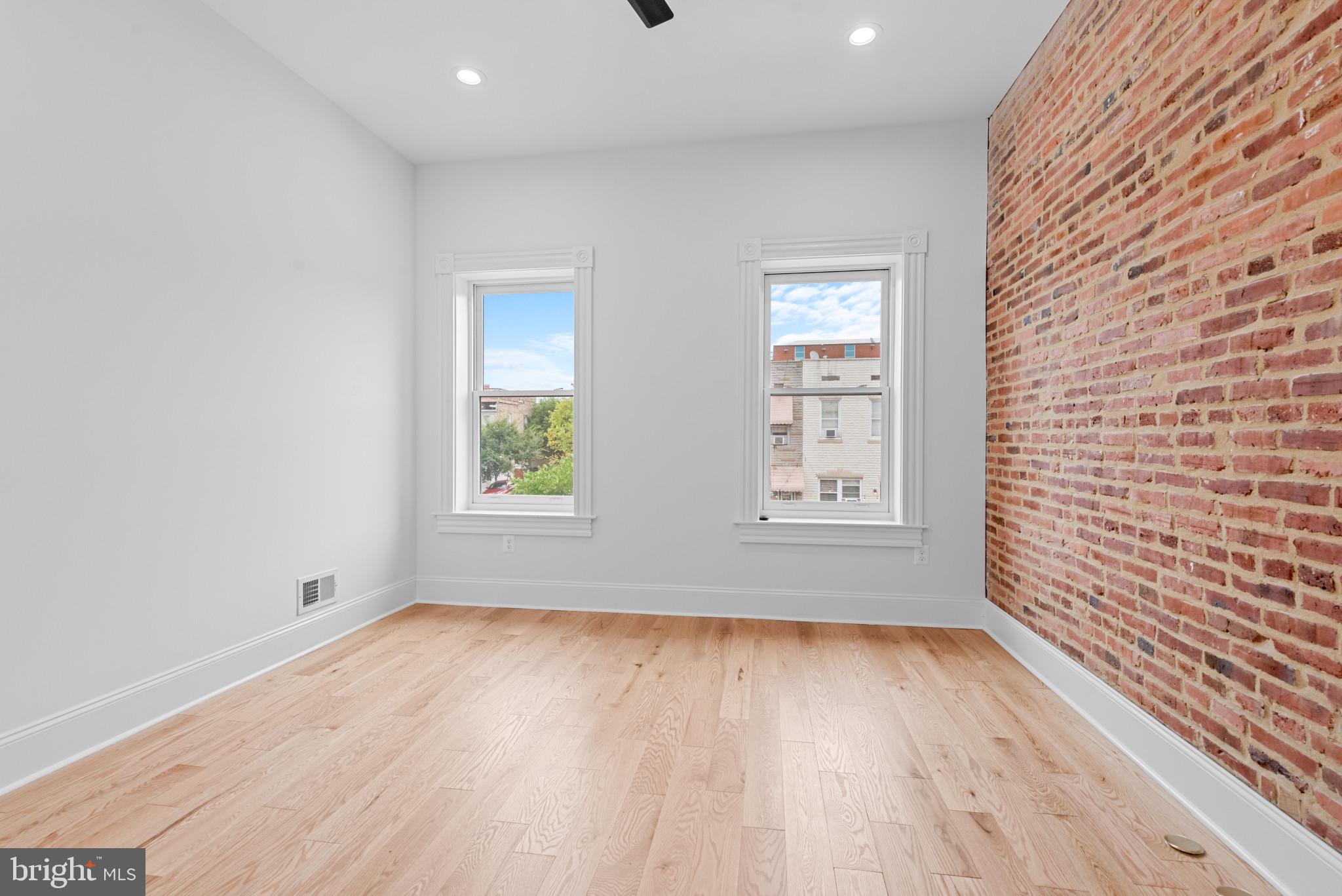 HIGHLANDTOWN - Residential