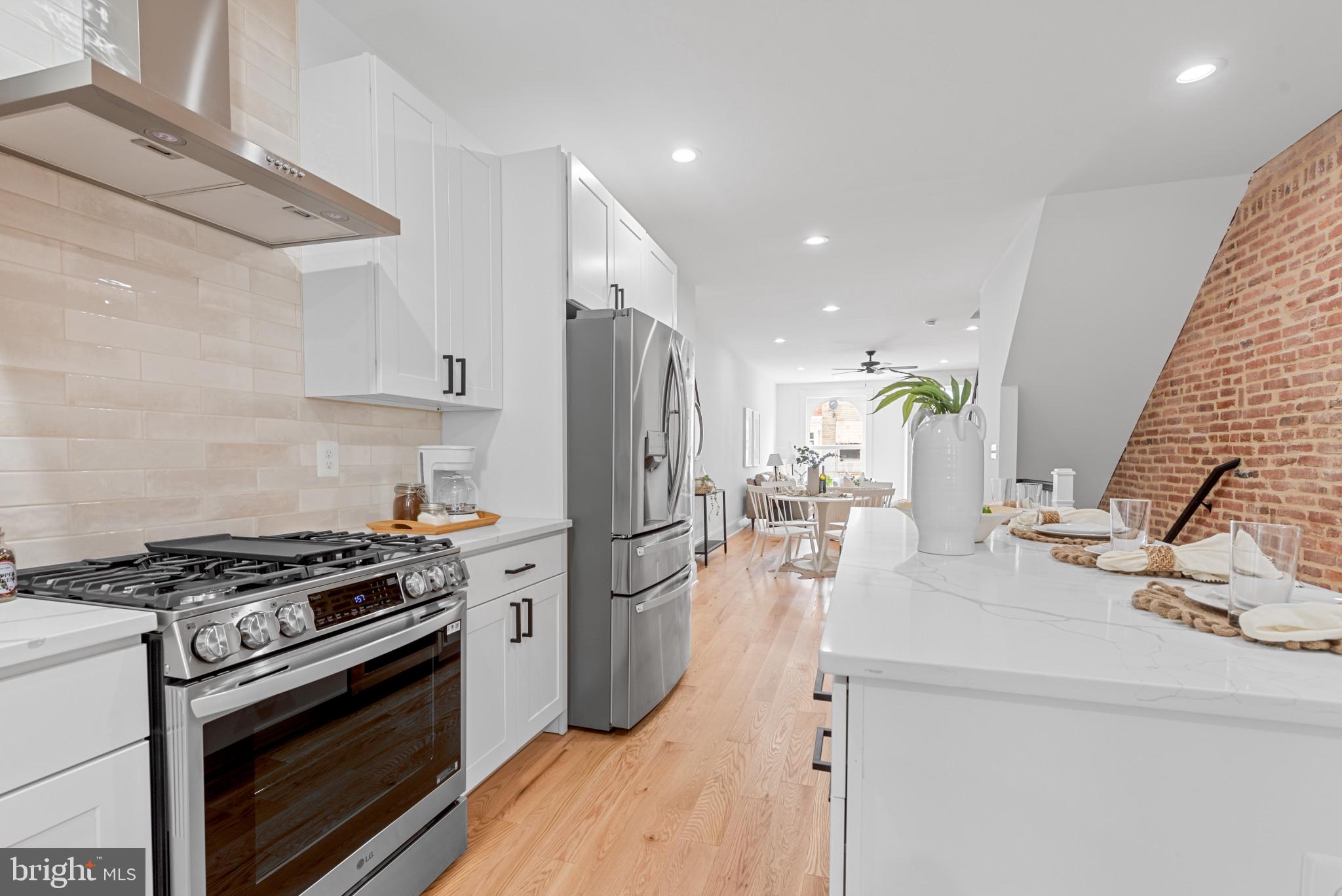 HIGHLANDTOWN - Residential