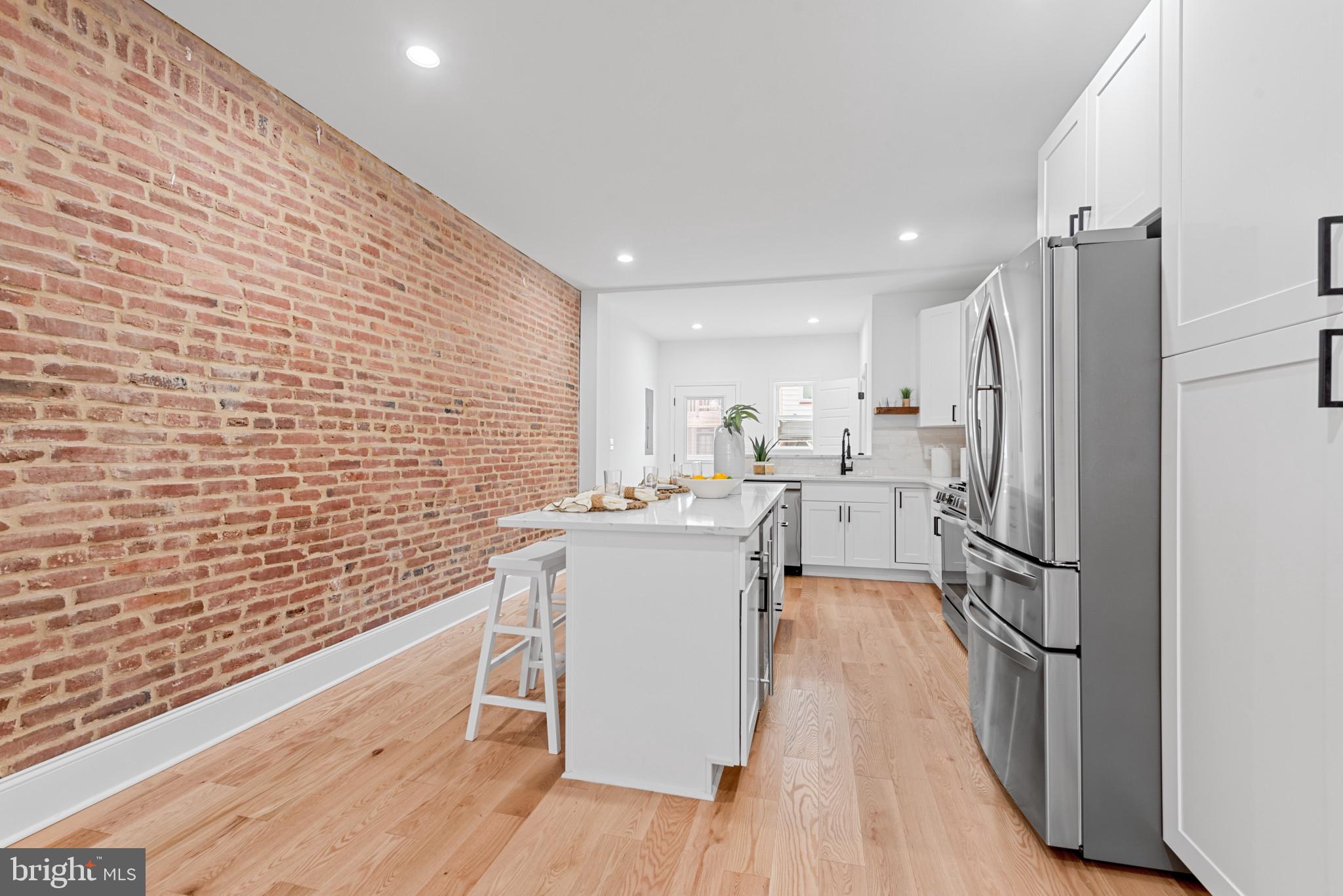 HIGHLANDTOWN - Residential