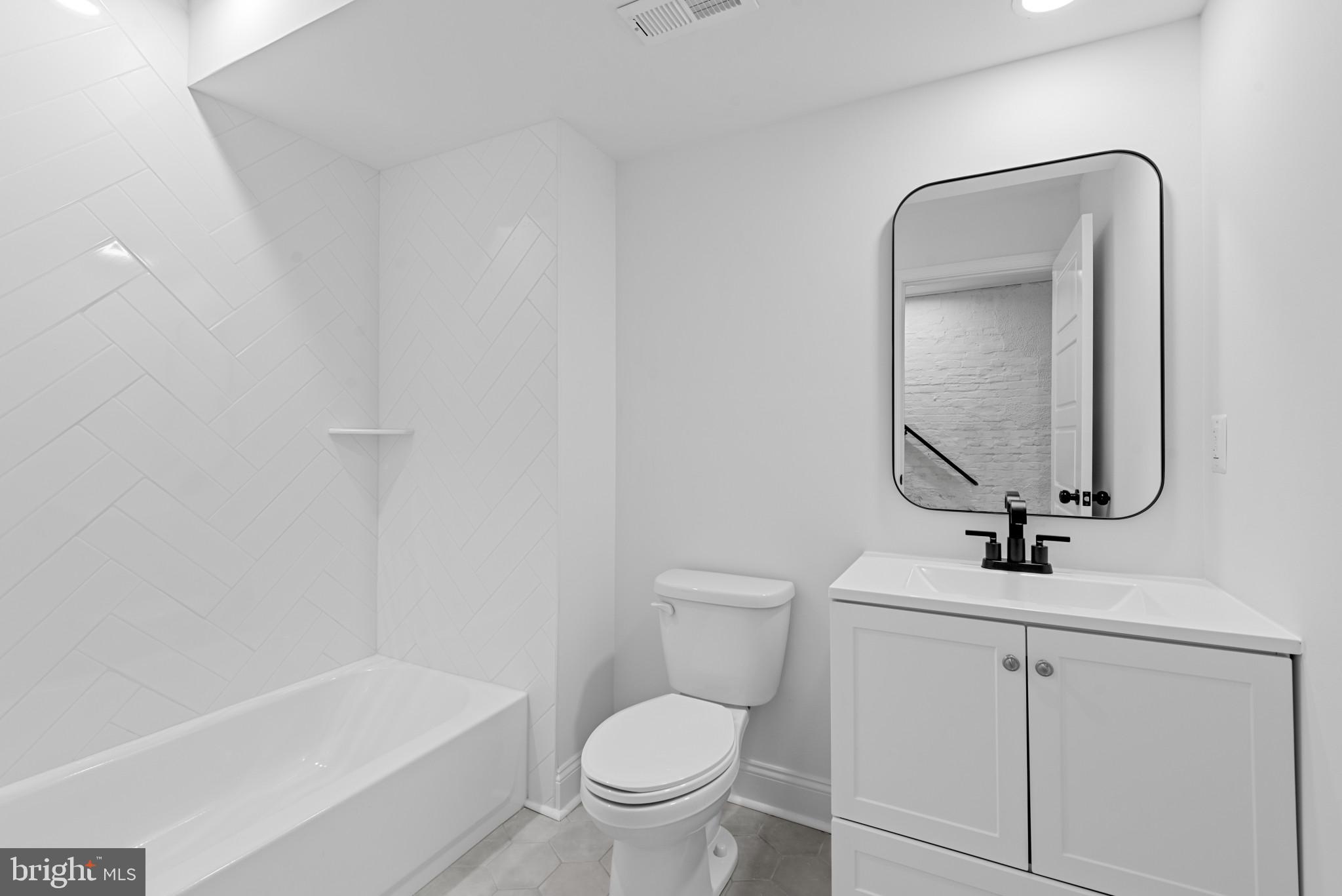 HIGHLANDTOWN - Residential