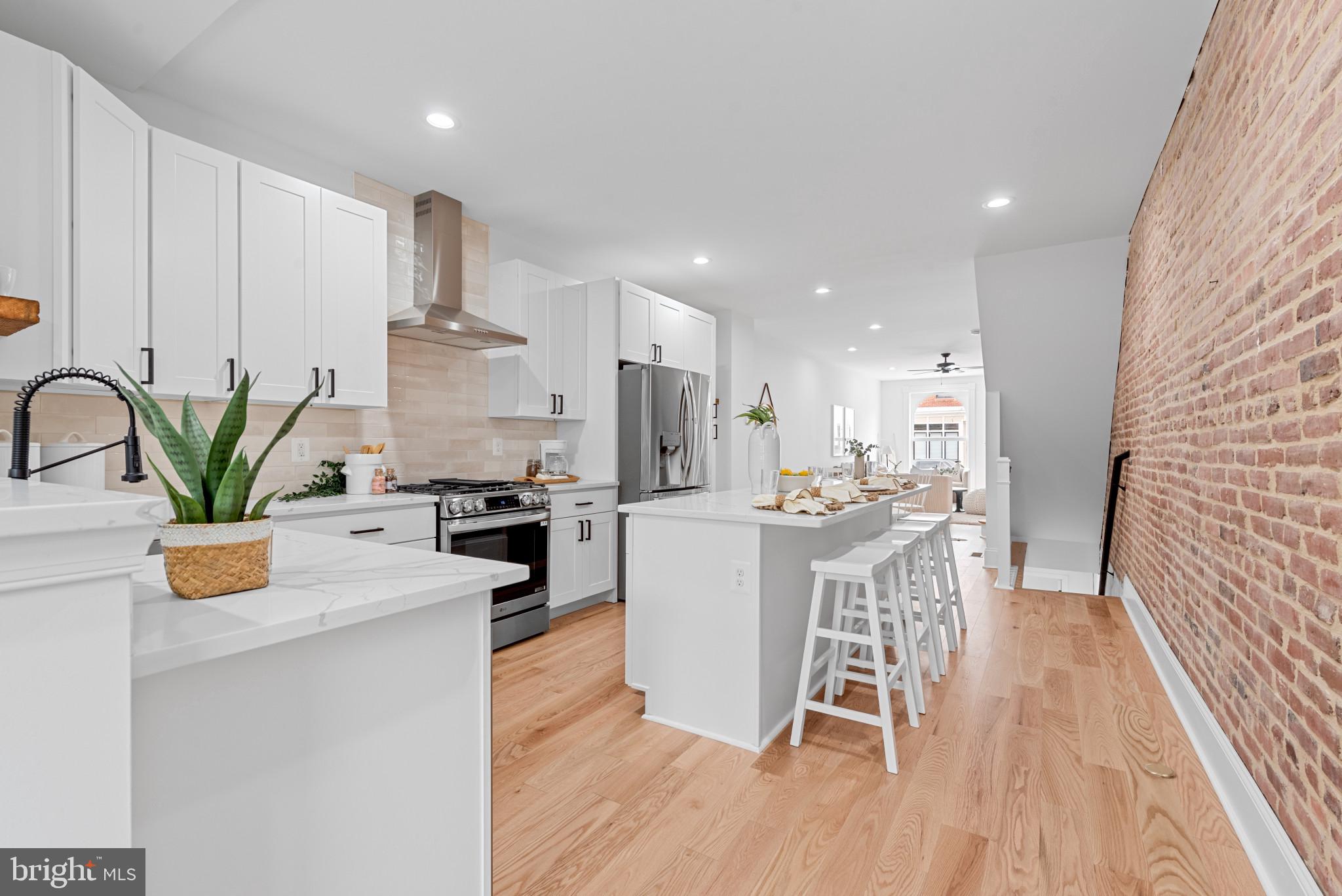 HIGHLANDTOWN - Residential