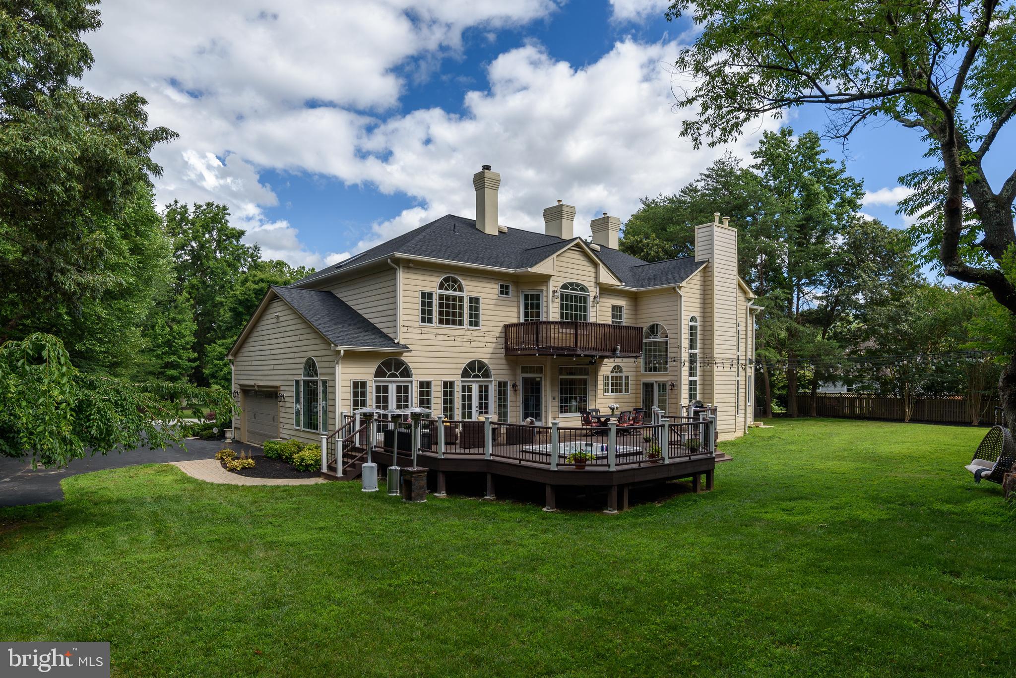 HARLEQUIN - Residential