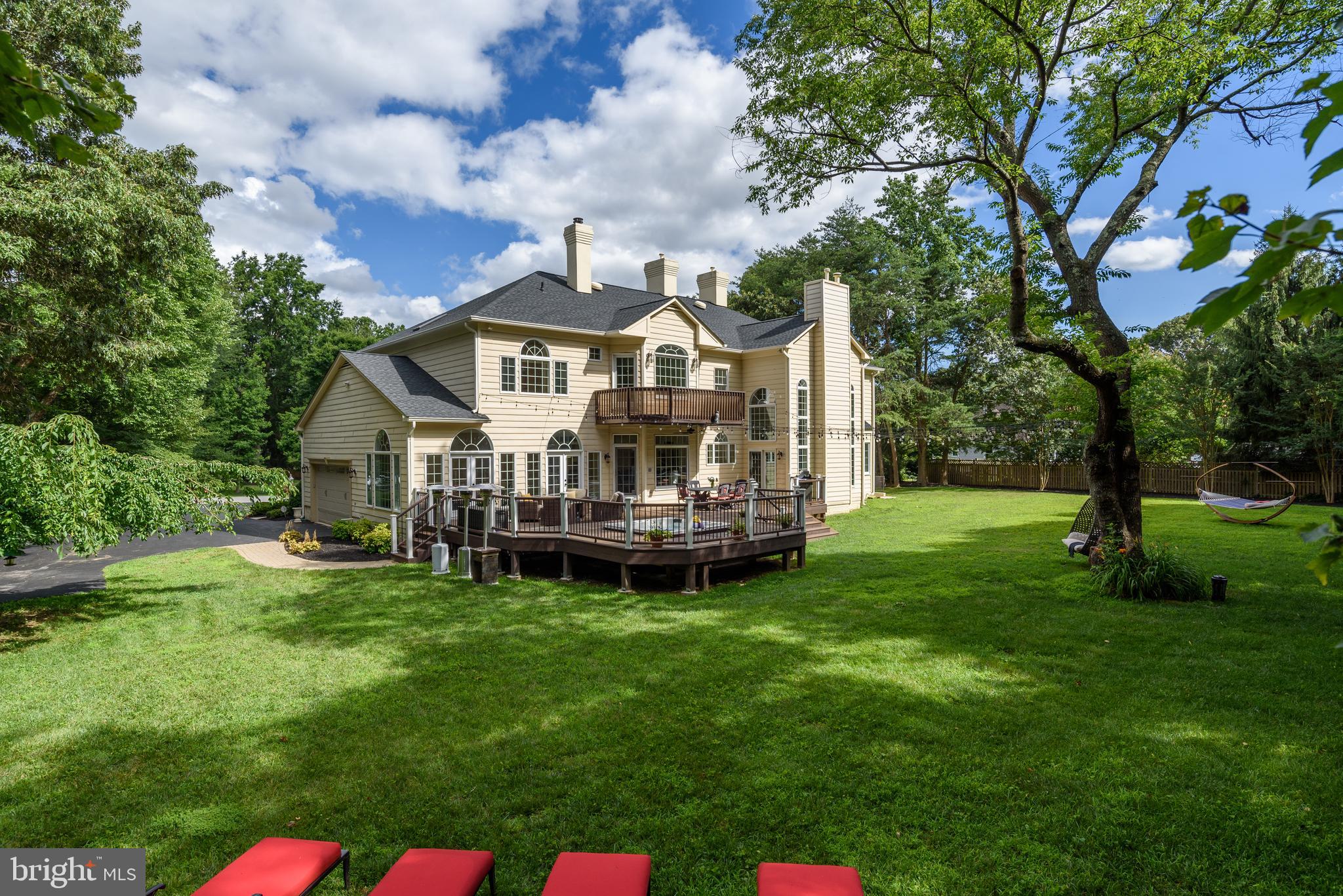 HARLEQUIN - Residential