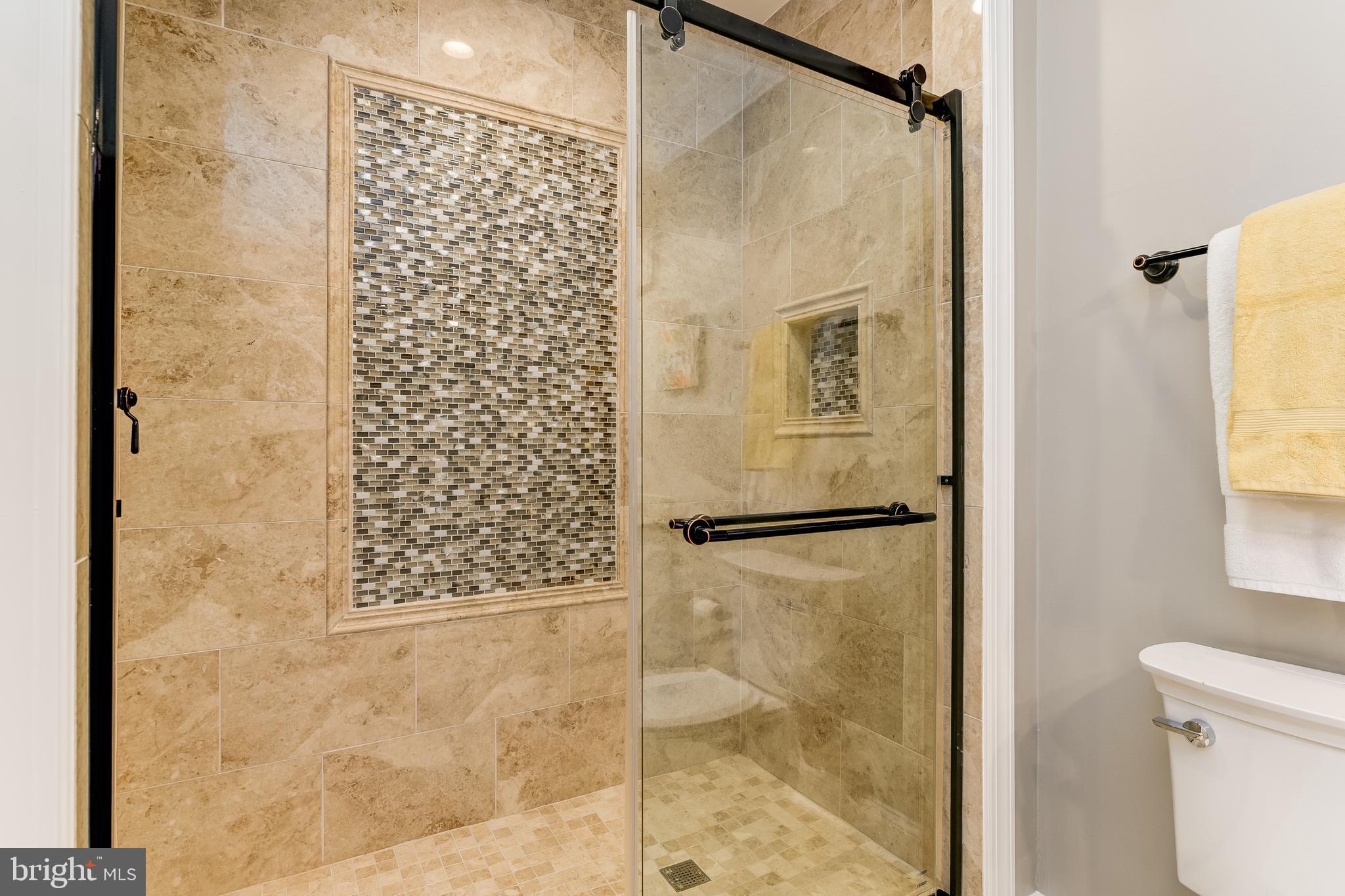 HARLEQUIN - Residential