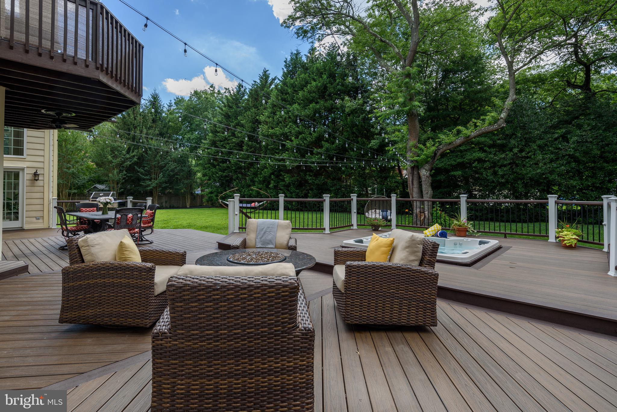 HARLEQUIN - Residential