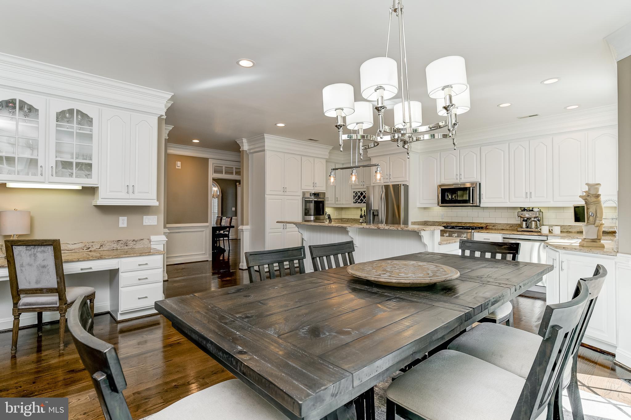 HARLEQUIN - Residential