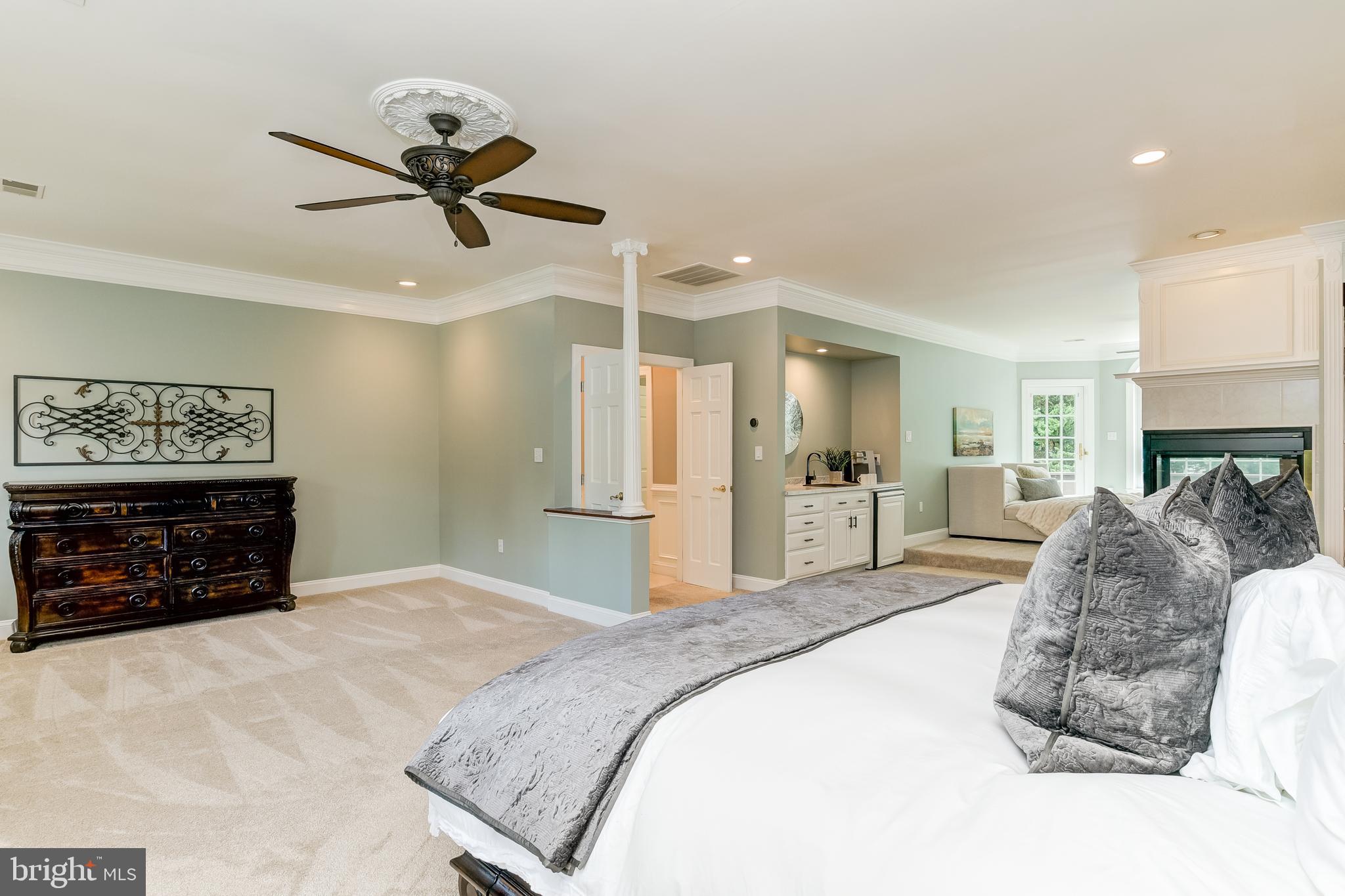 HARLEQUIN - Residential