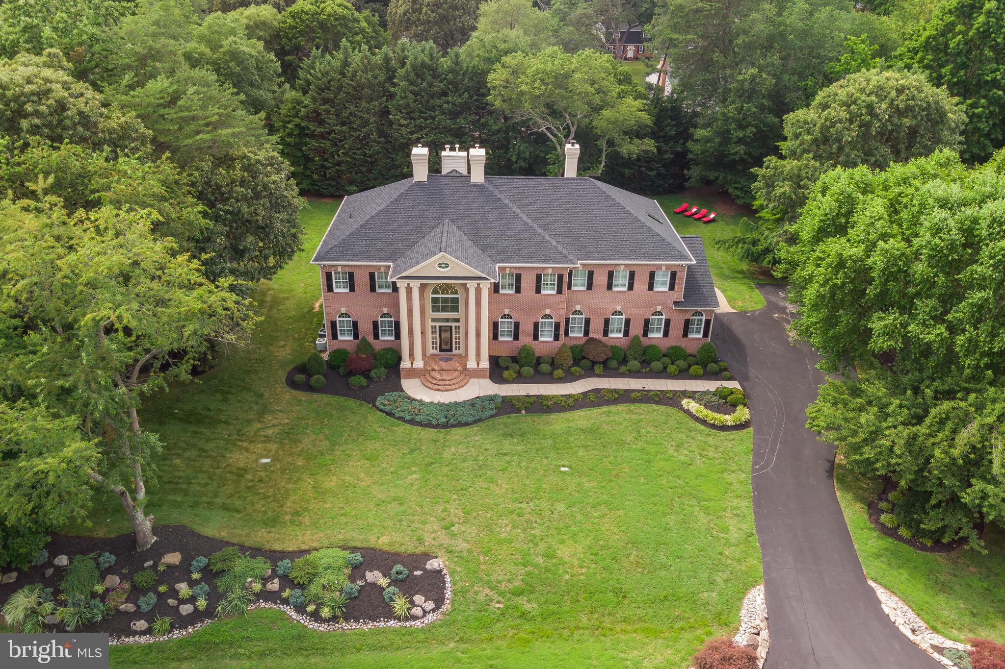 HARLEQUIN - Residential