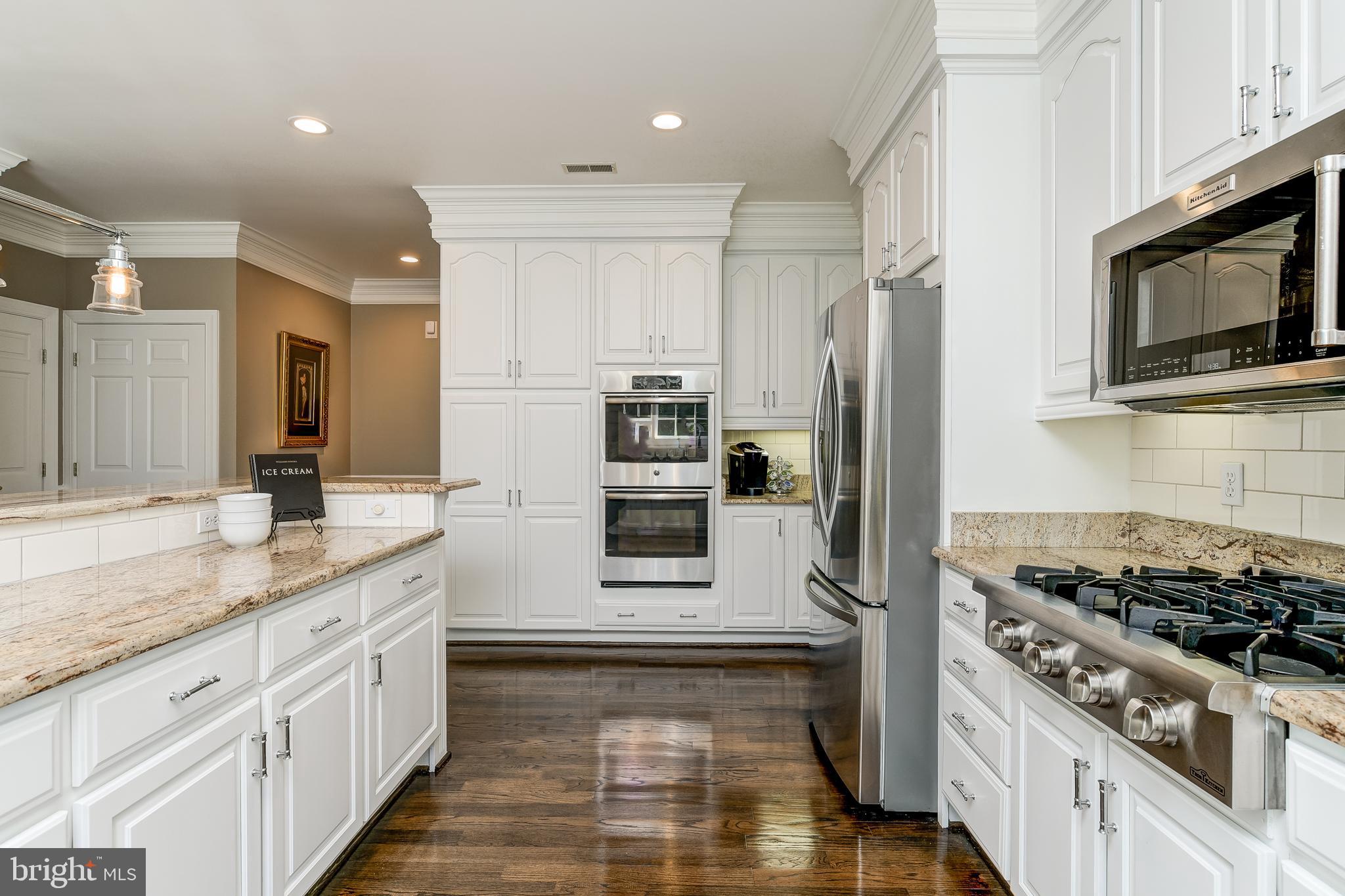 HARLEQUIN - Residential