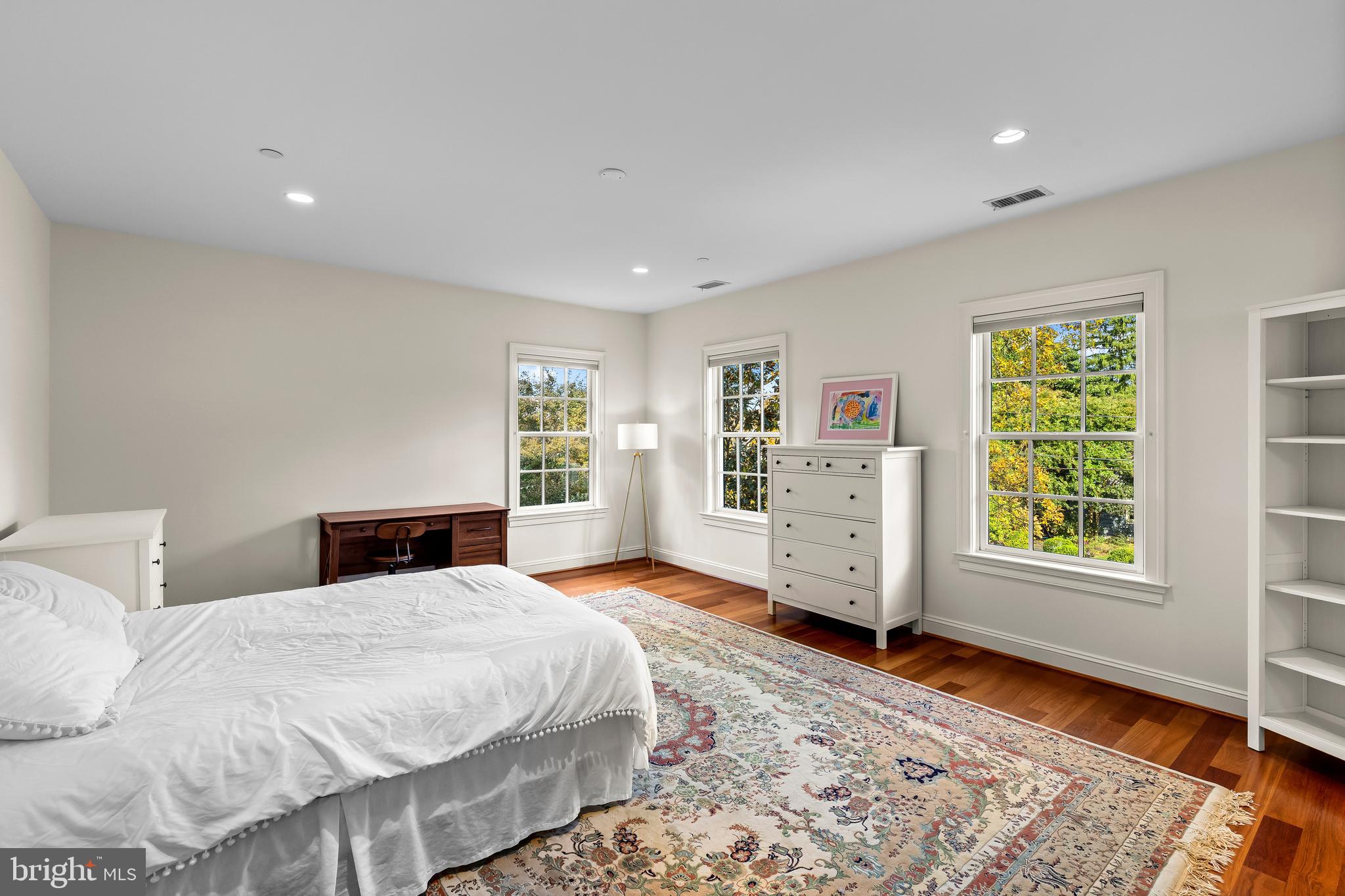 WARDOUR - Residential