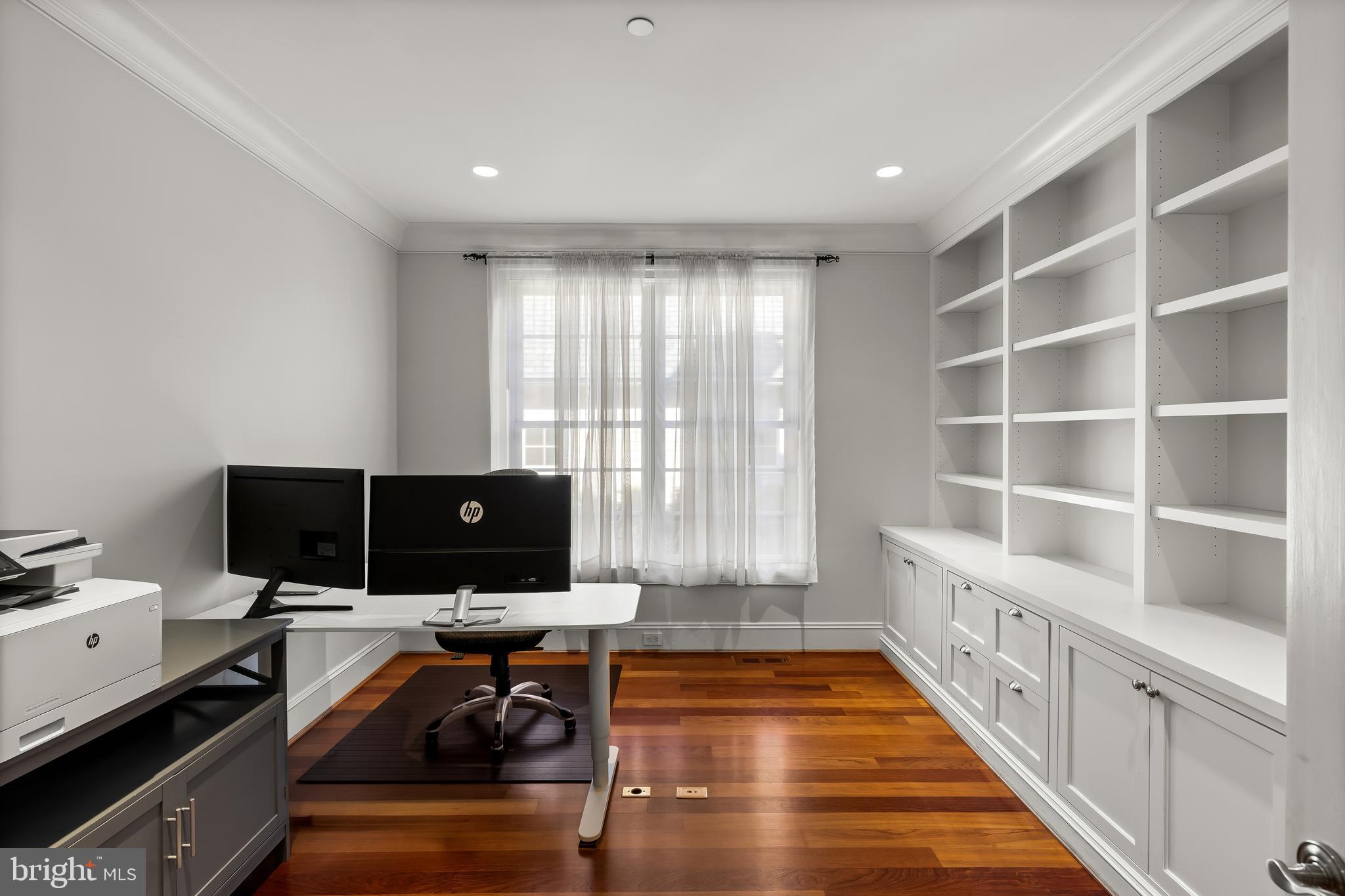 WARDOUR - Residential