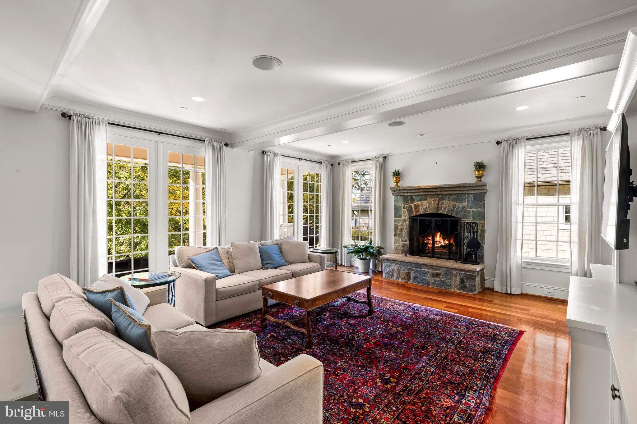 WARDOUR - Residential