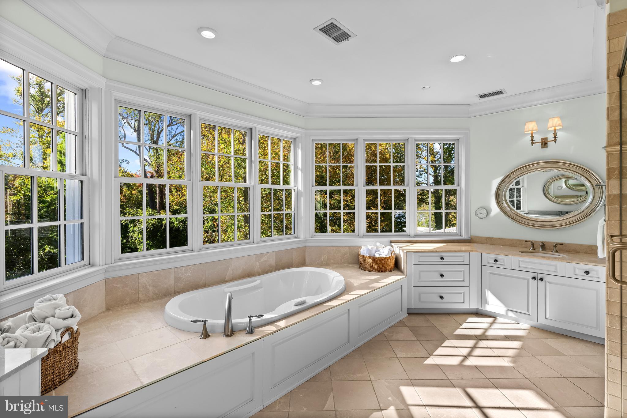 WARDOUR - Residential