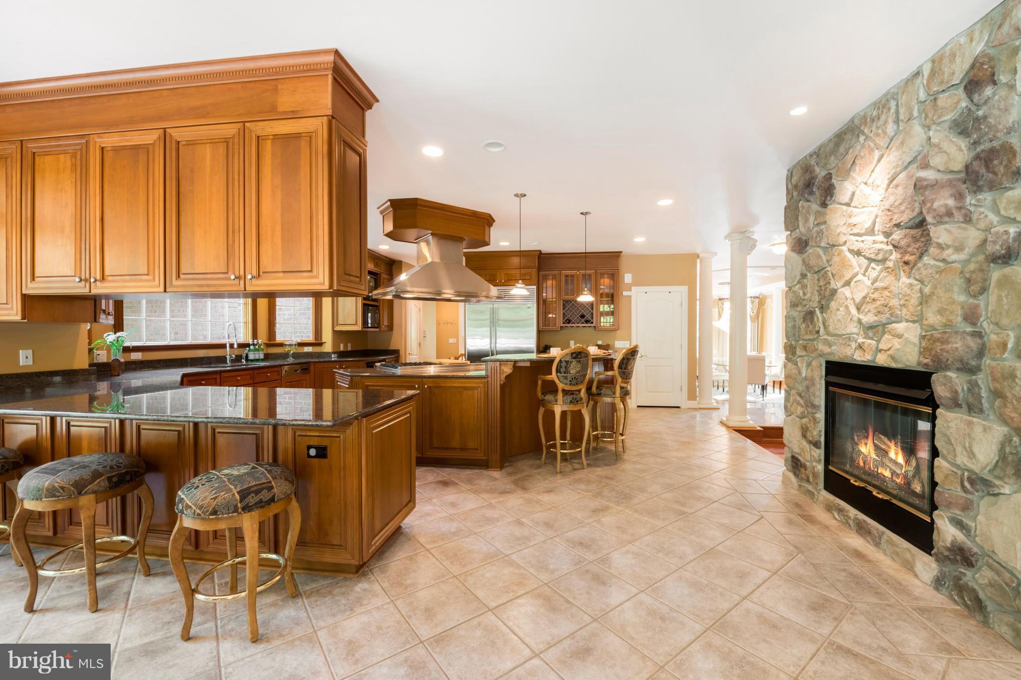 SOUTH RIVER COLONY - Residential