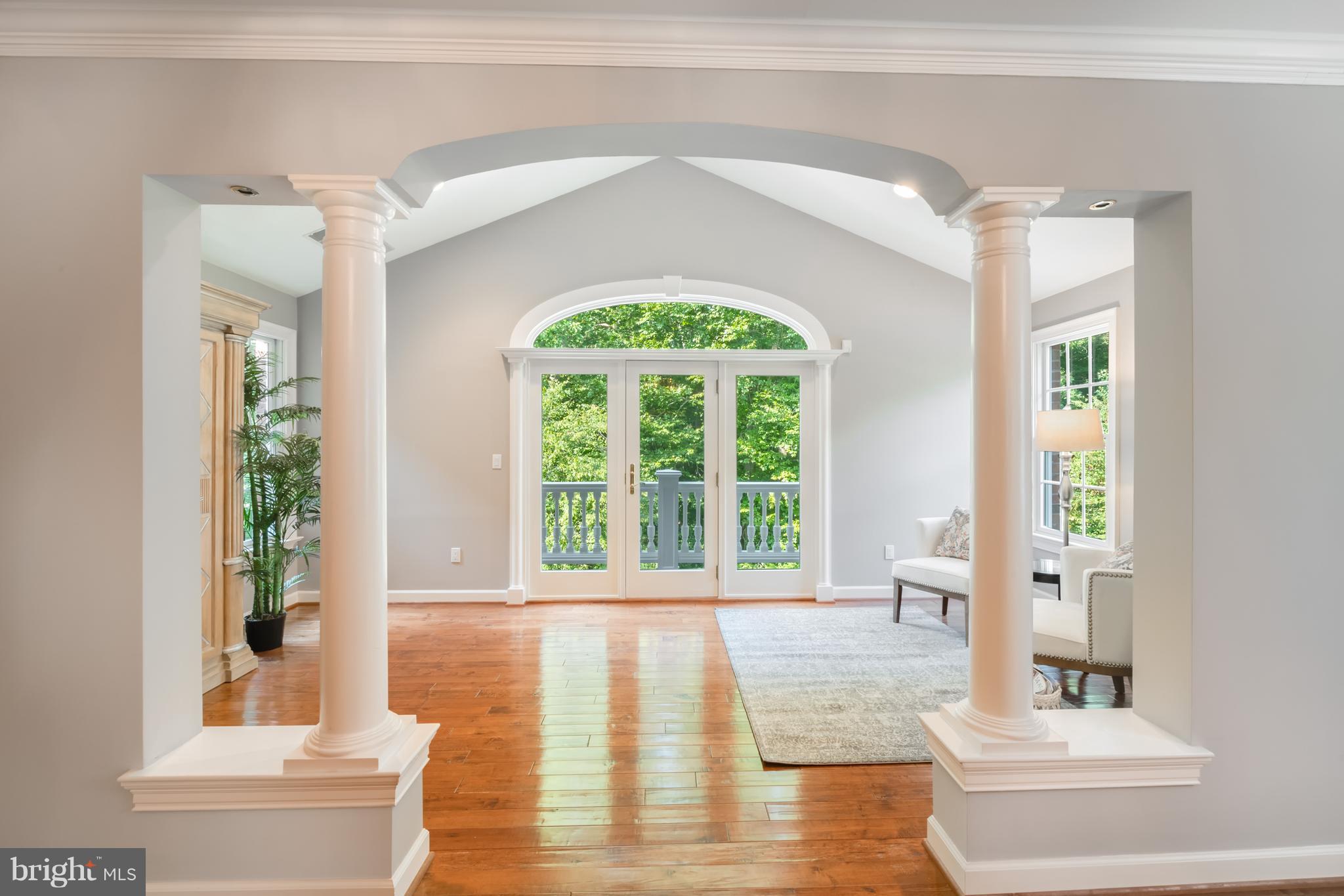 SOUTH RIVER COLONY - Residential