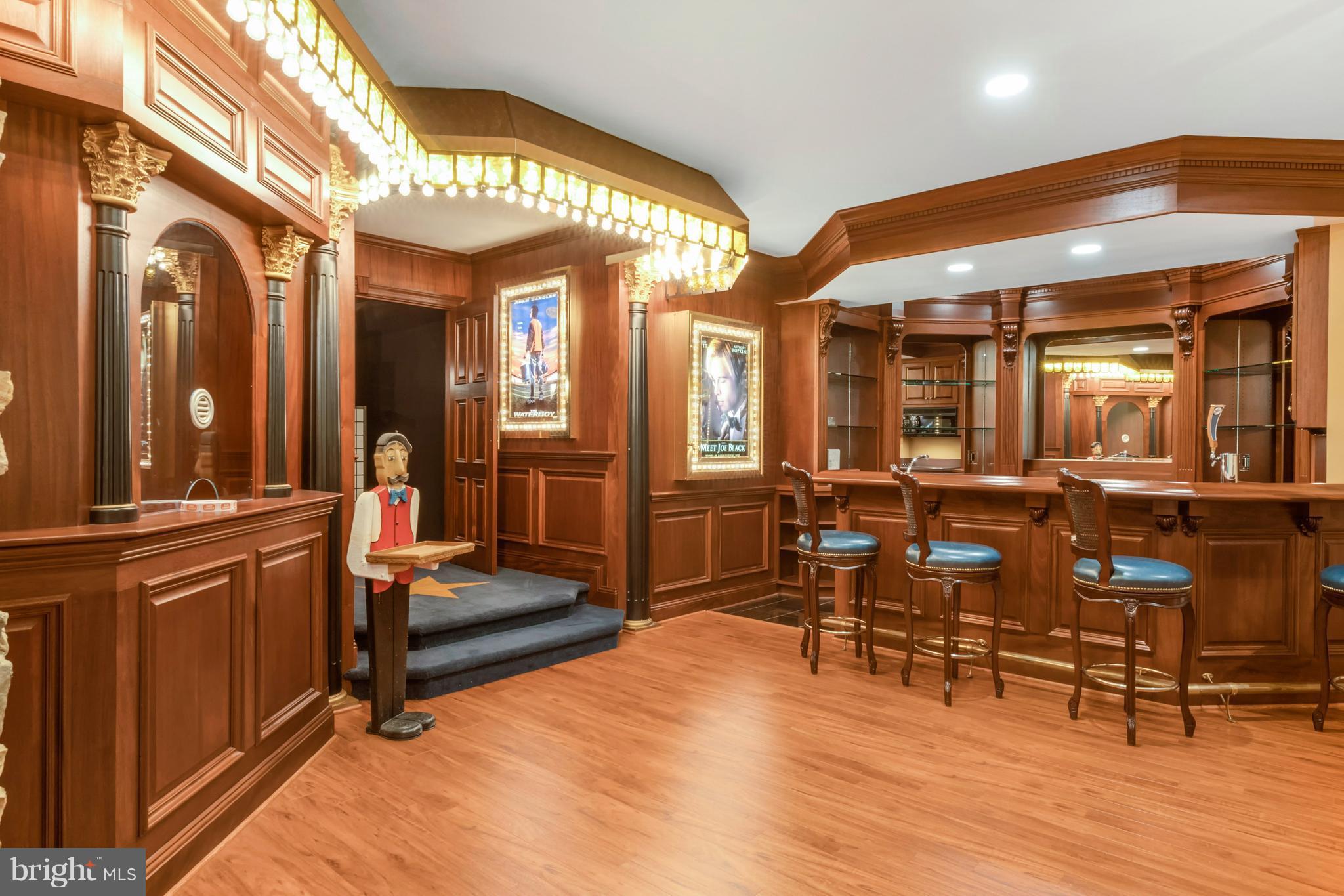 SOUTH RIVER COLONY - Residential