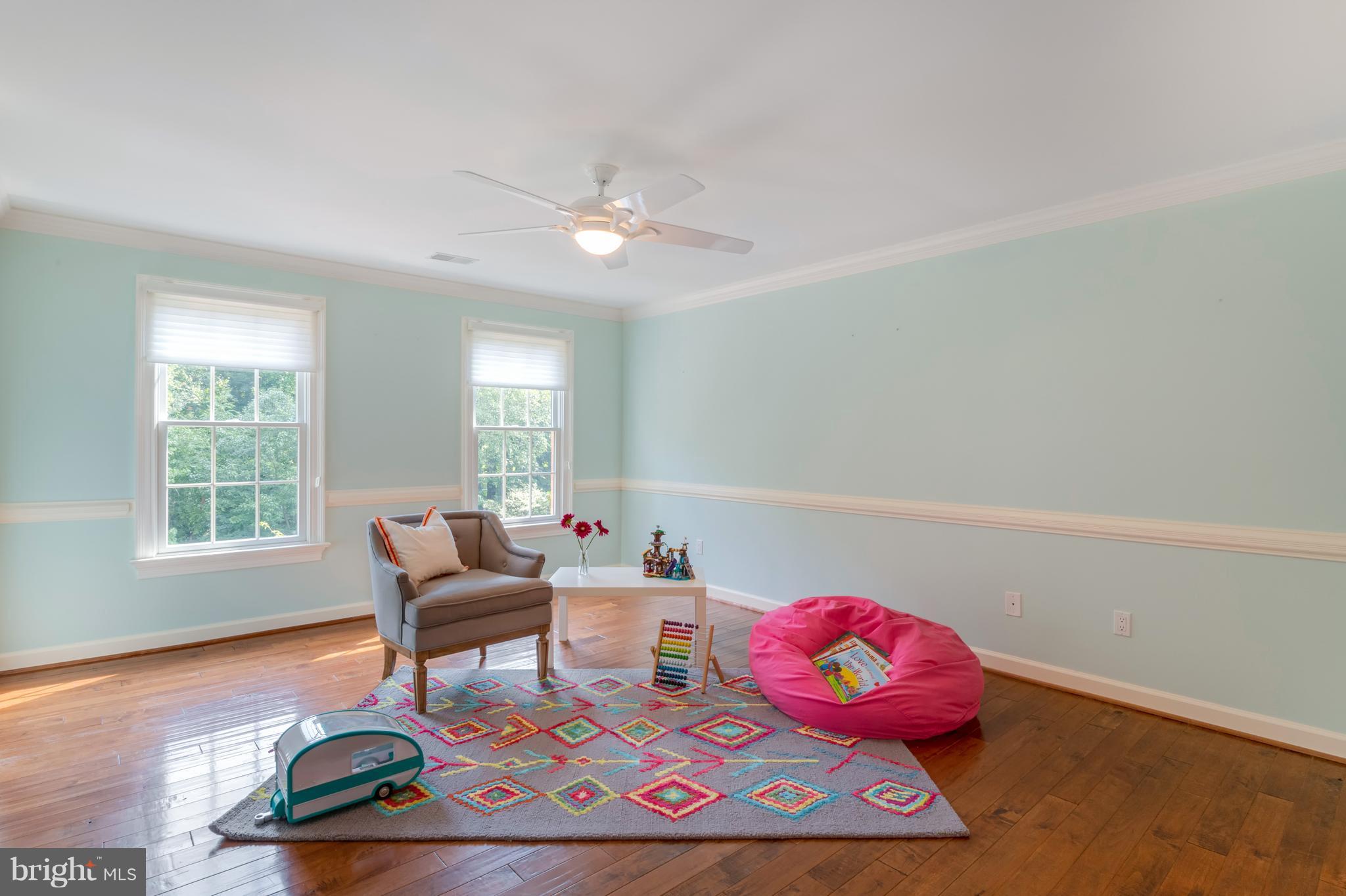 SOUTH RIVER COLONY - Residential