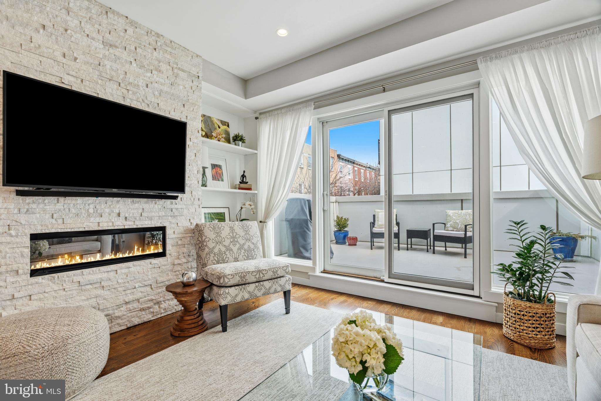 FAIRMOUNT - Residential