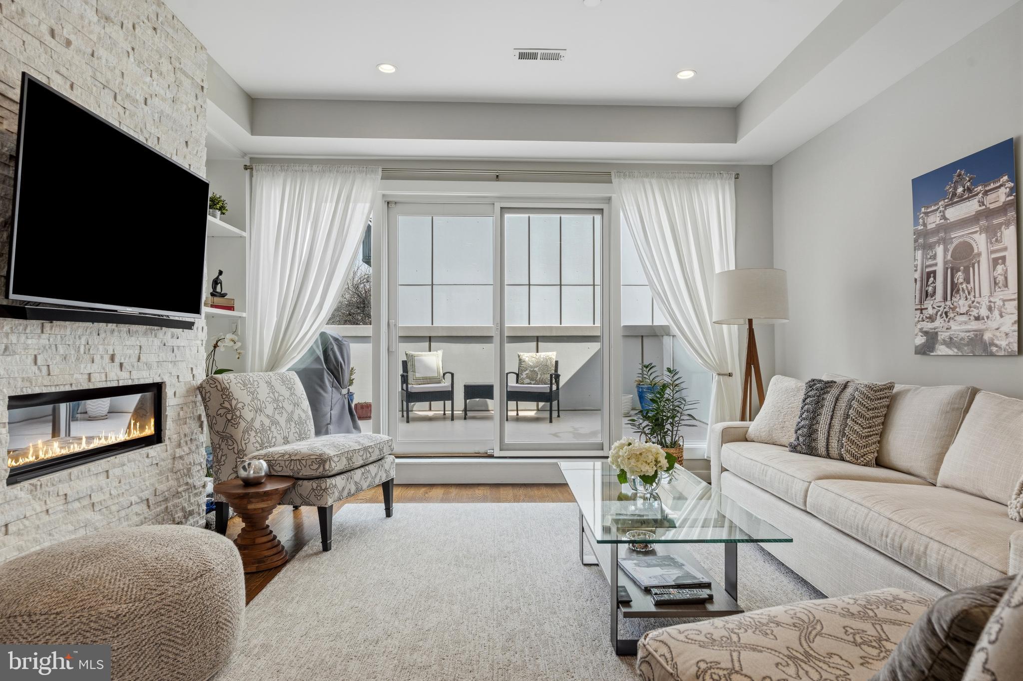 FAIRMOUNT - Residential